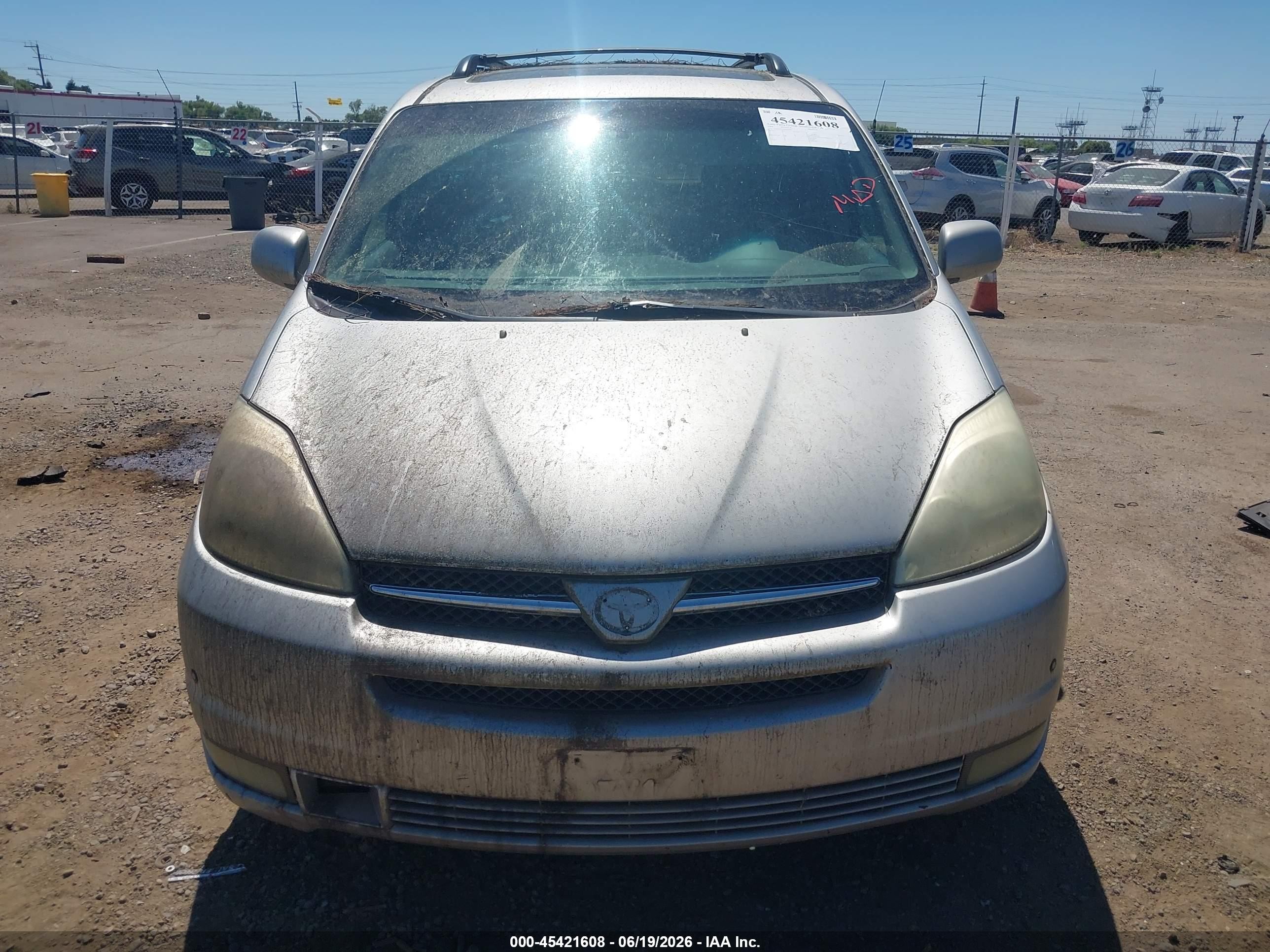 2004 Toyota Sienna Xle Limited Silver vin: 5TDBA22C64S010687