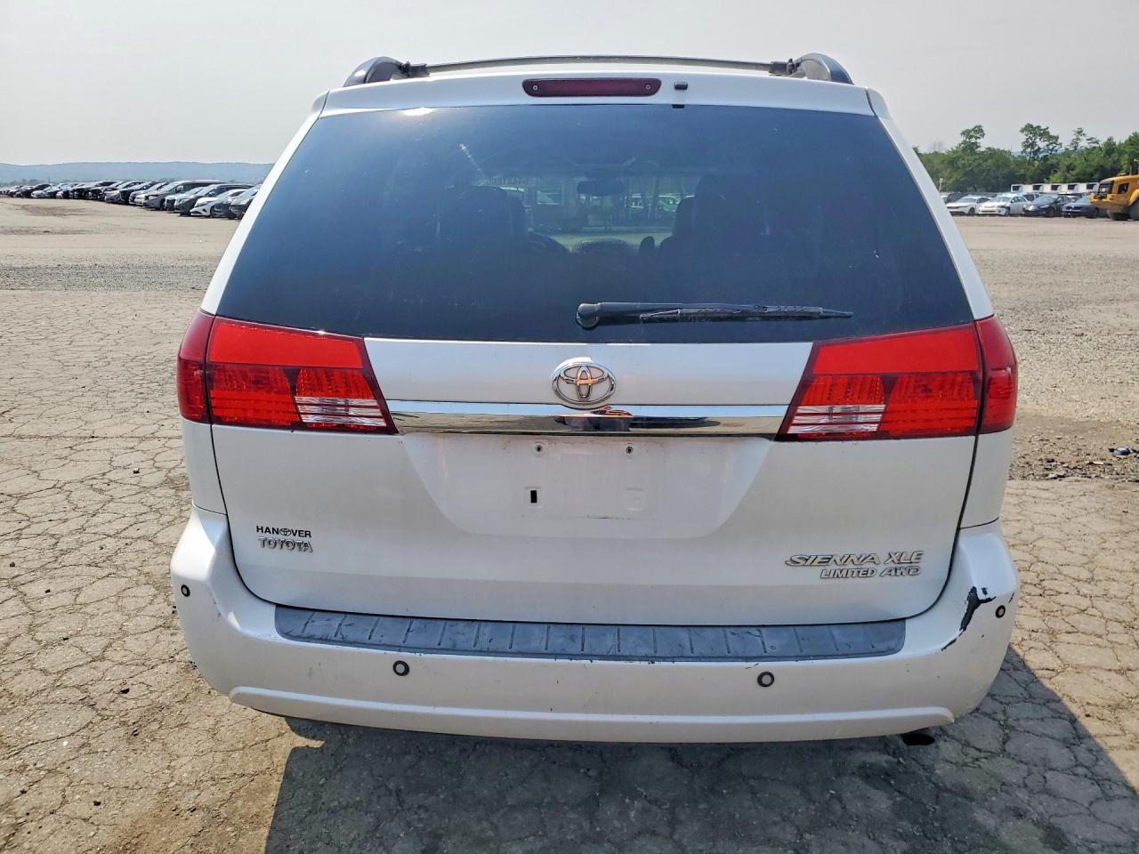 2005 Toyota Sienna Xle Limited 7 Passenger White vin: 5TDBA22C65S045876
