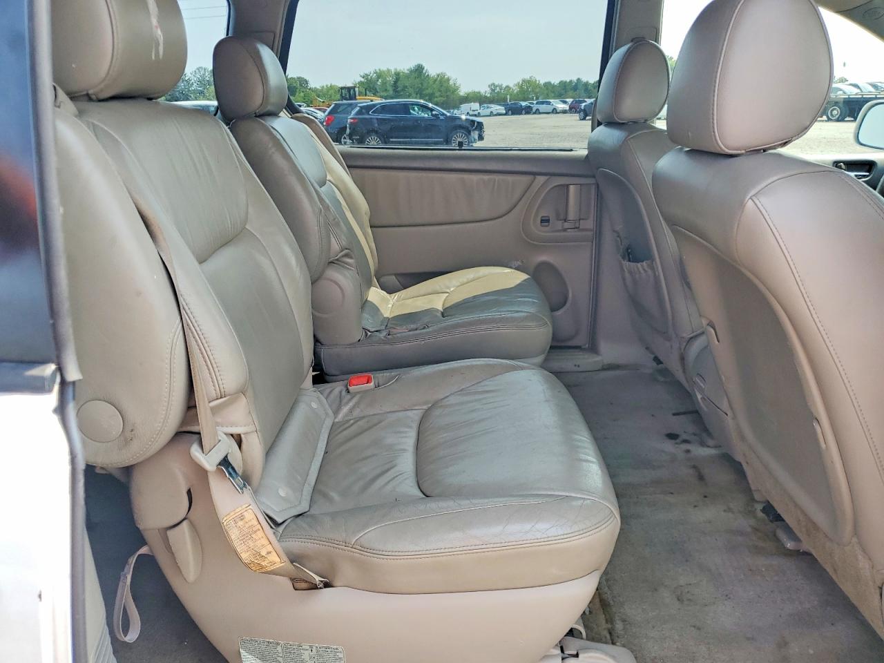 2005 Toyota Sienna Xle Limited 7 Passenger White vin: 5TDBA22C65S045876