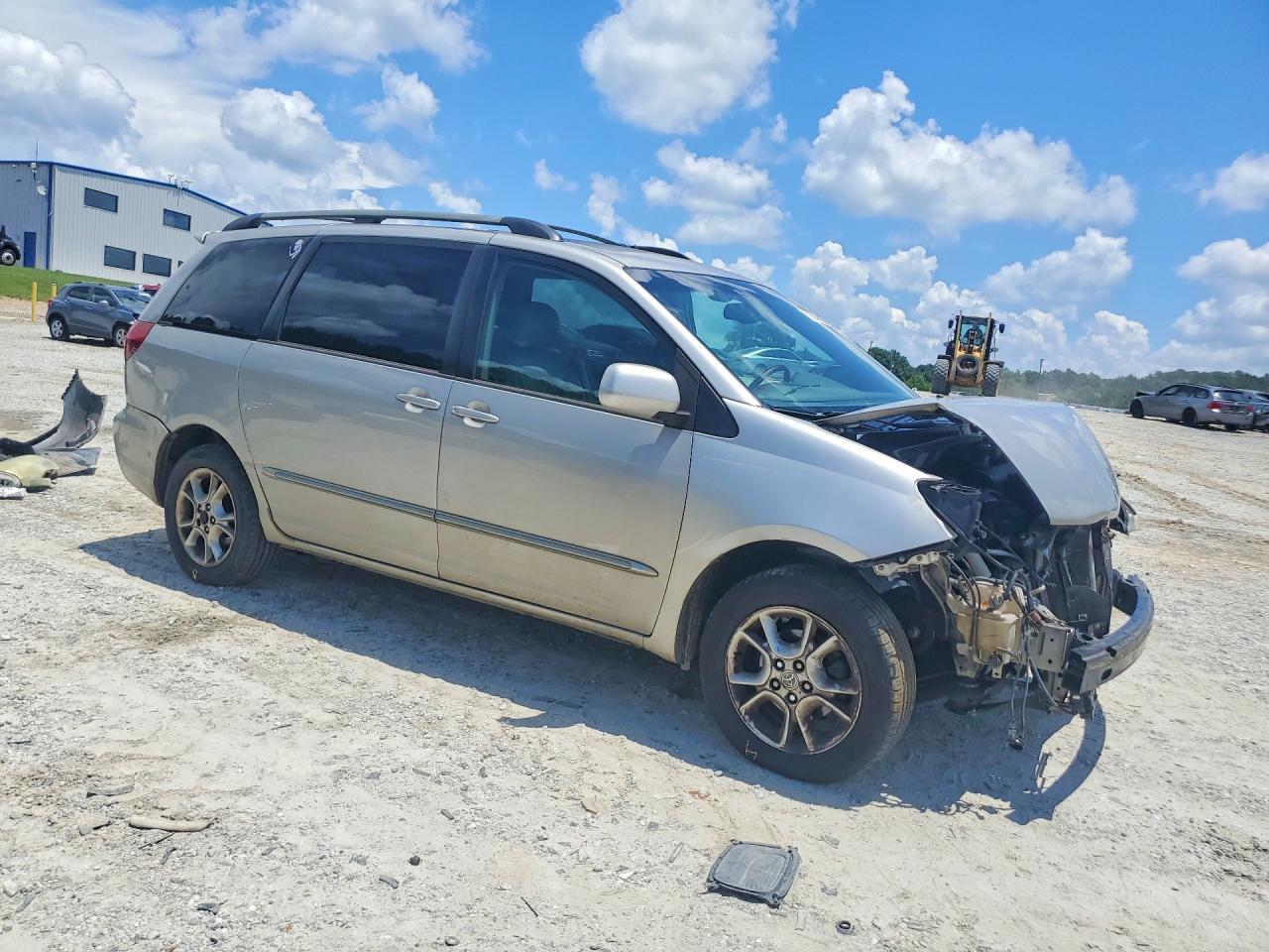 2005 Toyota Sienna Xle Limited 7 Passenger Silver vin: 5TDBA22C65S047739