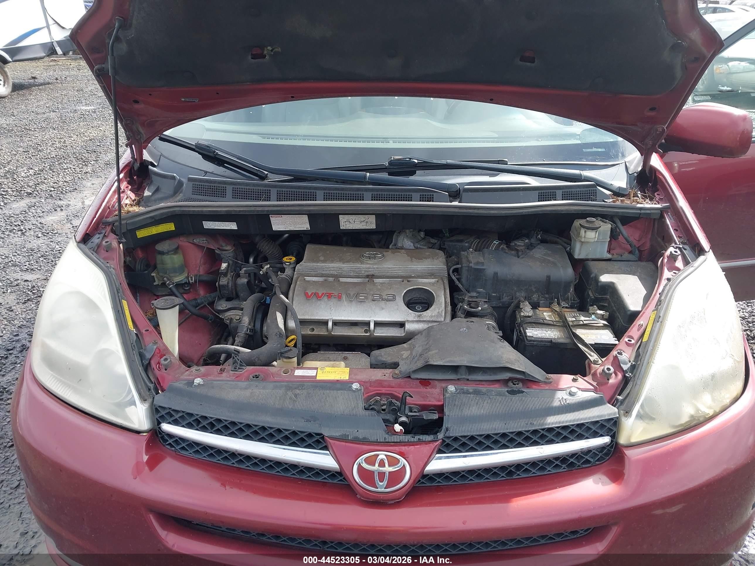 2005 Toyota Sienna Xle Limited Red vin: 5TDBA22C65S050236