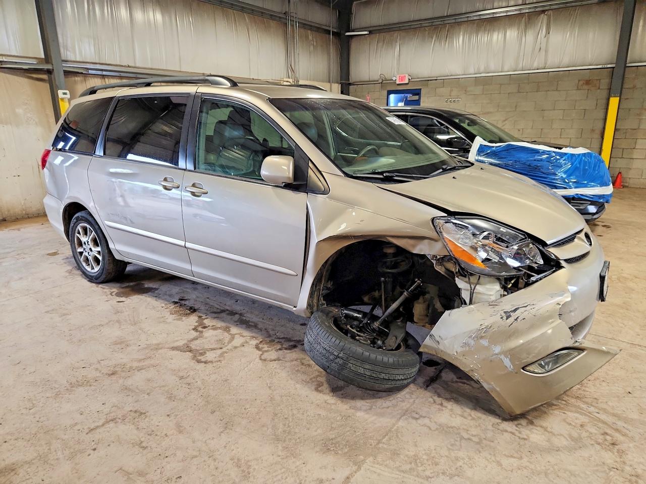 2006 Toyota Sienna Xle 7 Passenger Beige vin: 5TDBA22C66S058225