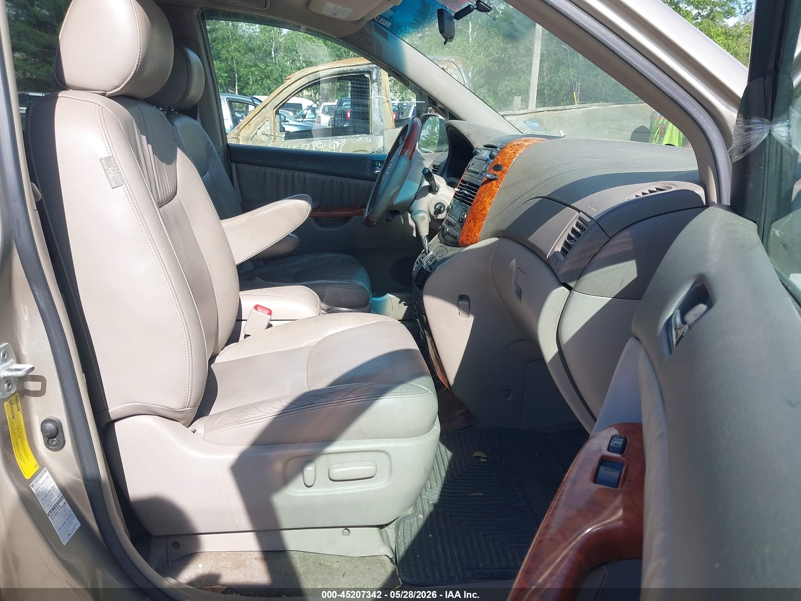 2006 Toyota Sienna Xle Золотой vin: 5TDBA22C66S071993