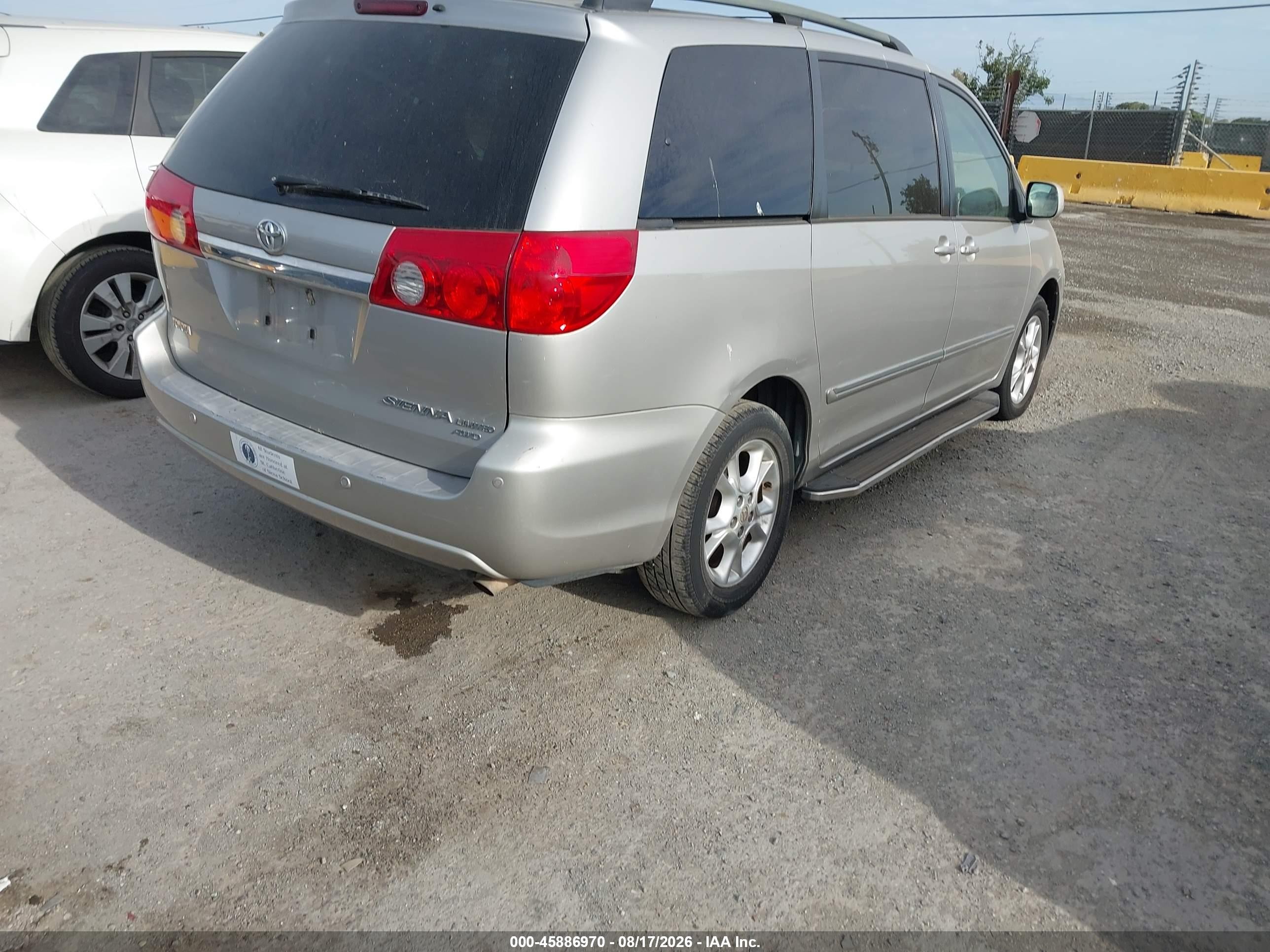 2006 Toyota Sienna Xle/xle Limited Silver vin: 5TDBA22C66S075610