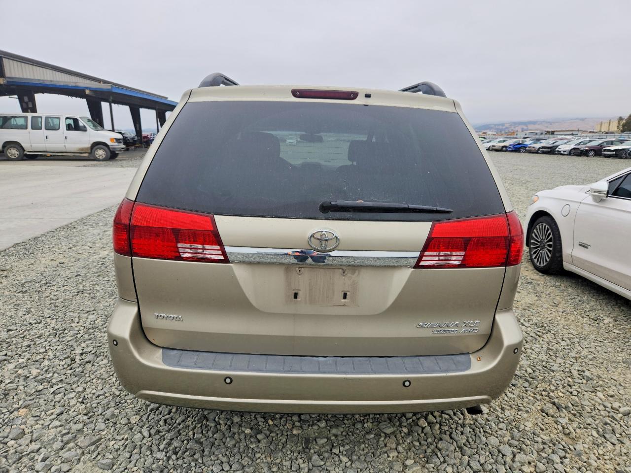 2004 Toyota Sienna Xle Limited 7 Passenger Tan vin: 5TDBA22C74S022363