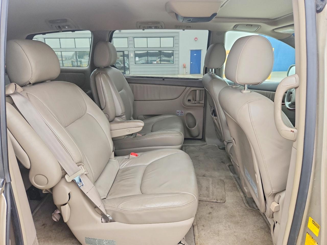 2004 Toyota Sienna Xle Limited 7 Passenger Tan vin: 5TDBA22C74S022363