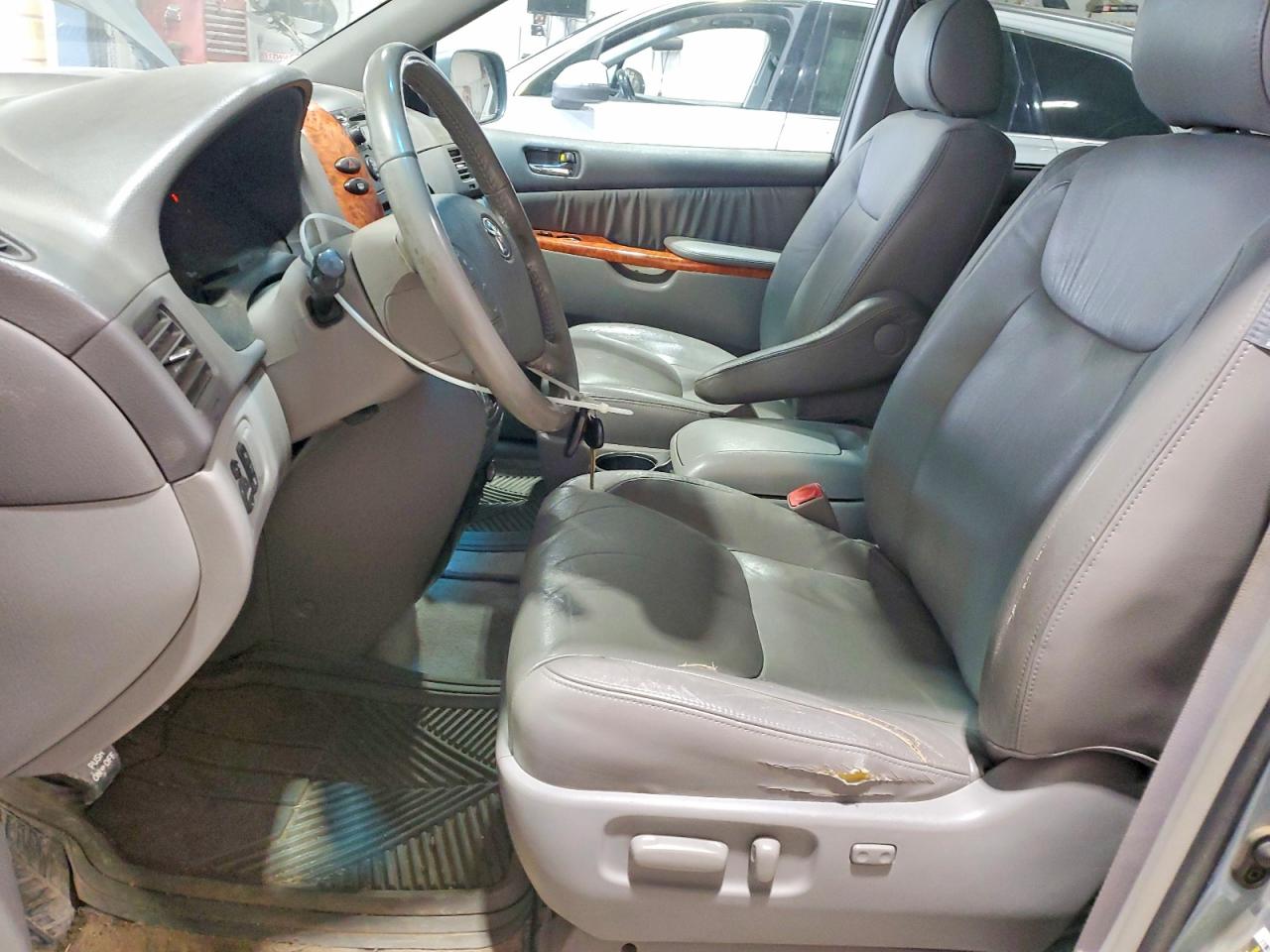2006 Toyota Sienna Xle 7 Passenger Blue vin: 5TDBA22C76S069170