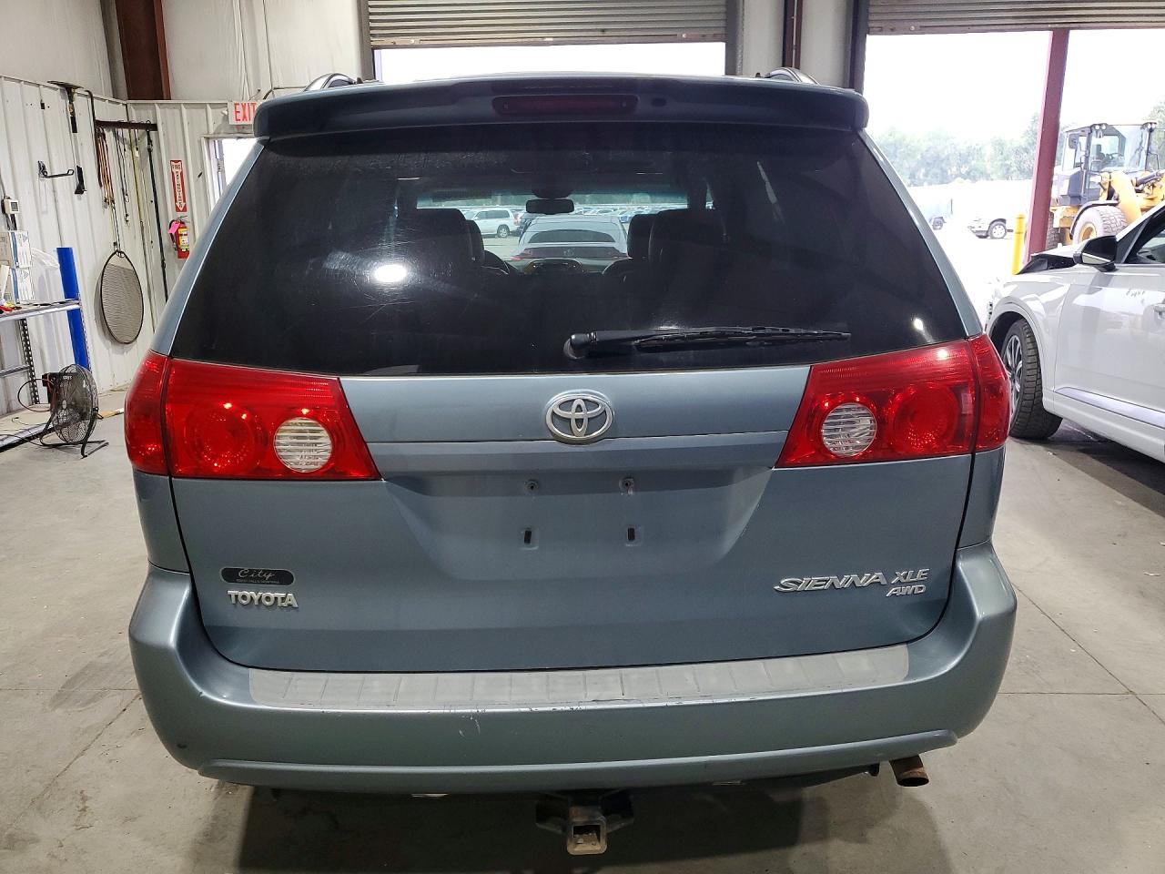 2006 Toyota Sienna Xle 7 Passenger Blue vin: 5TDBA22C76S069170