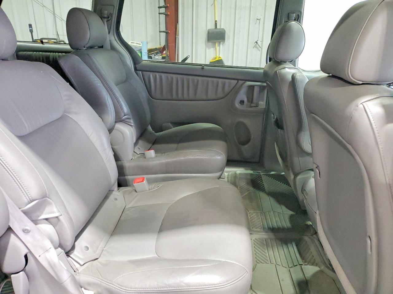 2006 Toyota Sienna Xle 7 Passenger Blue vin: 5TDBA22C76S069170