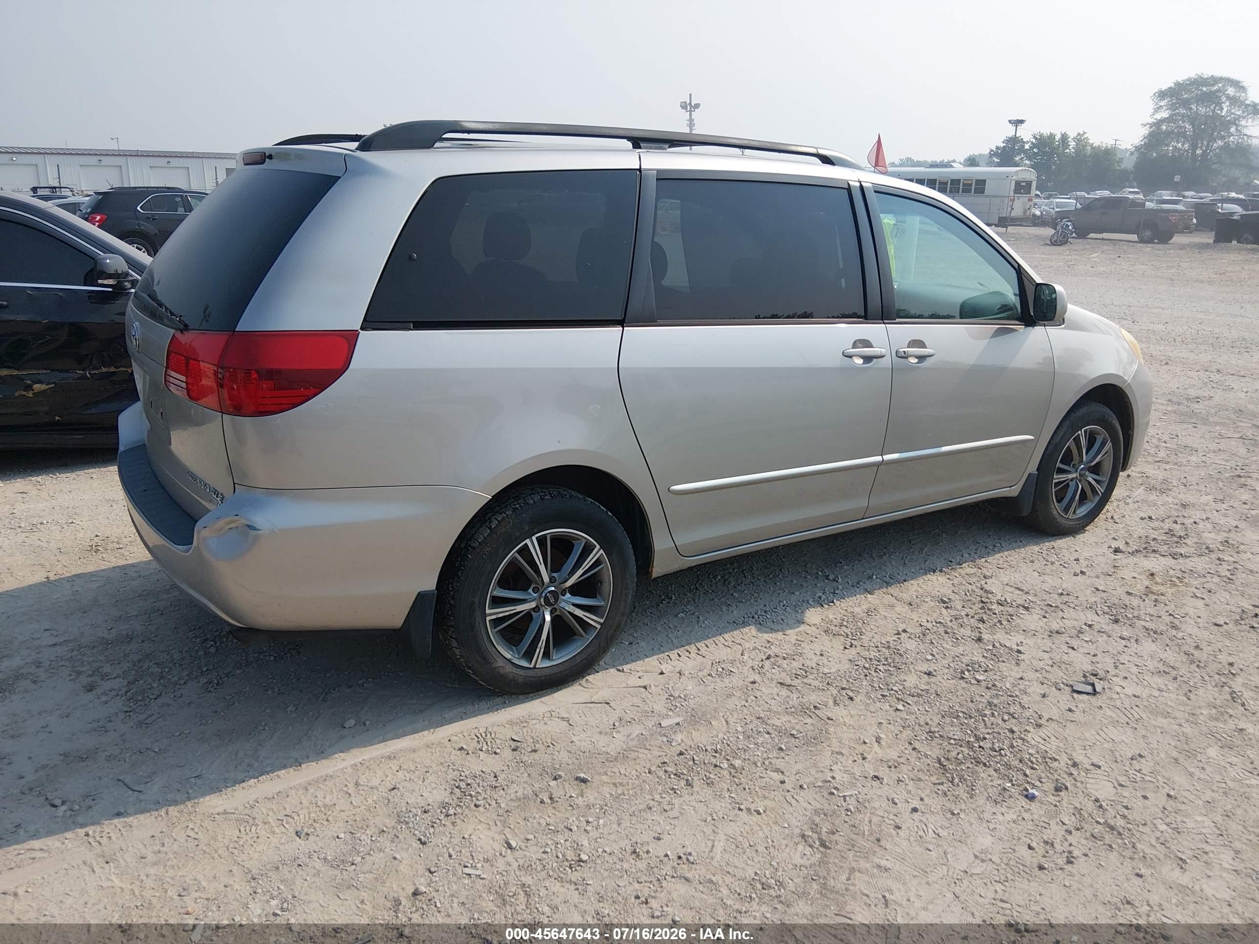 2004 Toyota Sienna Xle Silver vin: 5TDBA22C84S006835