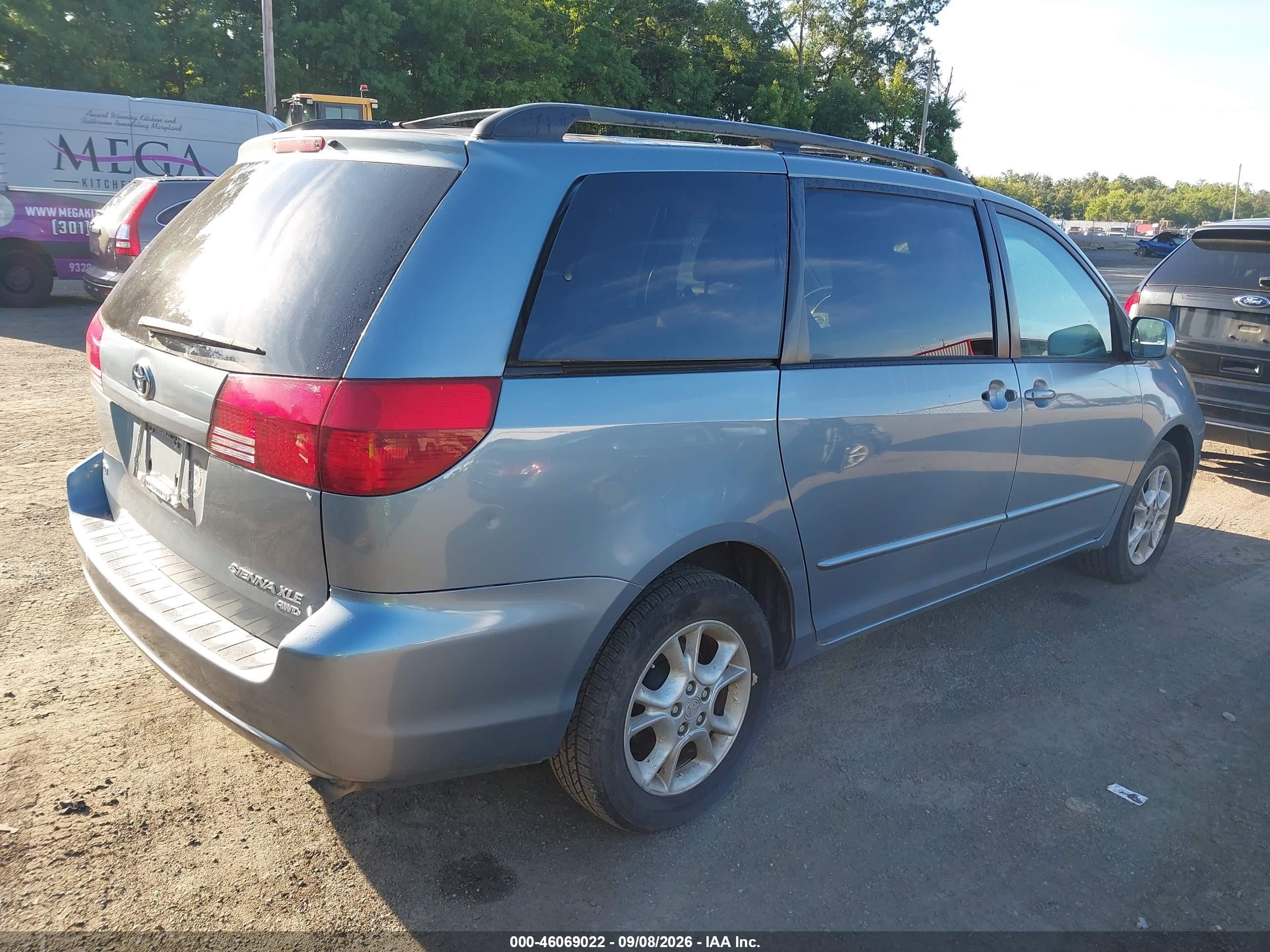 2004 Toyota Sienna Xle Синий vin: 5TDBA22C84S019195