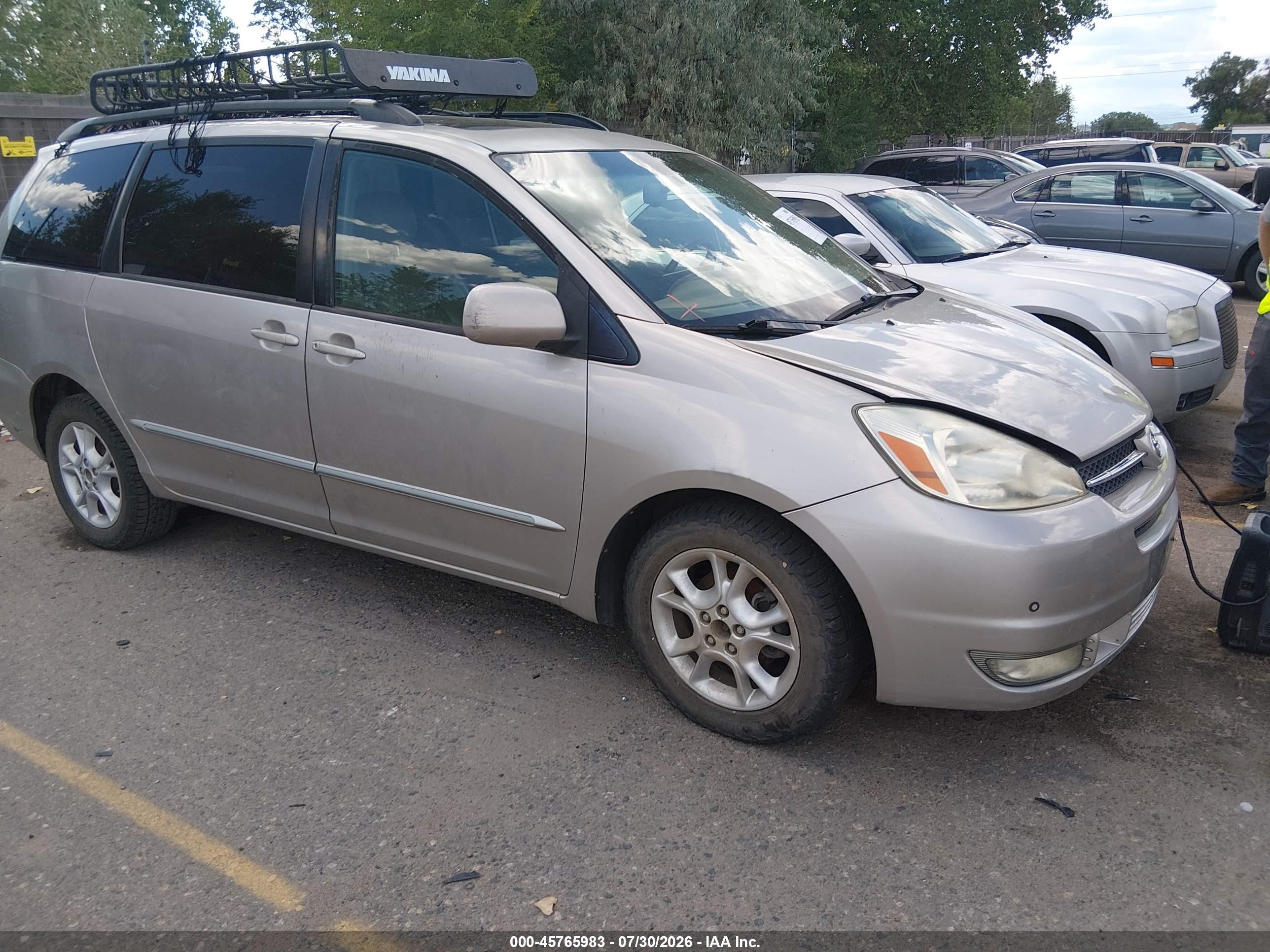 2005 Toyota Sienna Xle Limited Silver vin: 5TDBA22C85S036077
