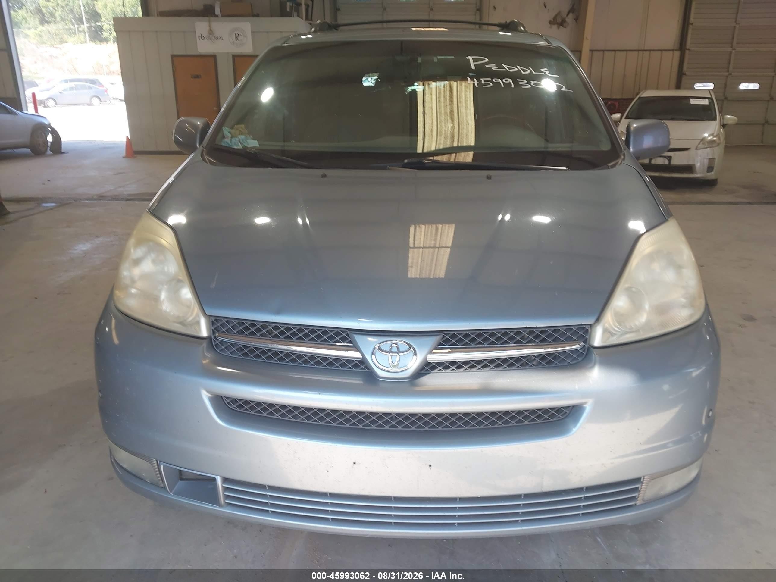 2005 Toyota Sienna Xle Limited Blue vin: 5TDBA22C85S052280