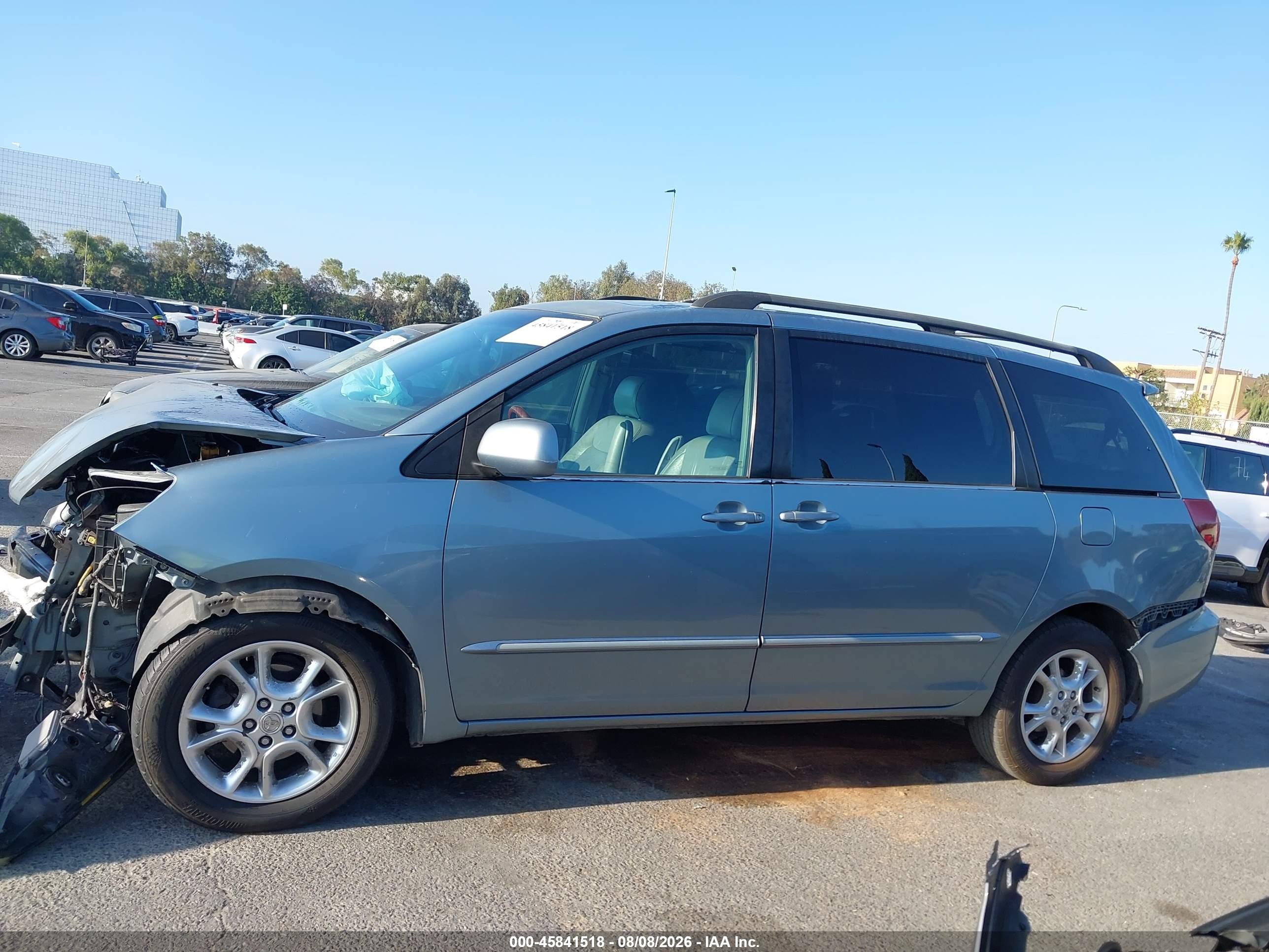 2004 Toyota Sienna Xle Limited Light Blue vin: 5TDBA22C94S028133