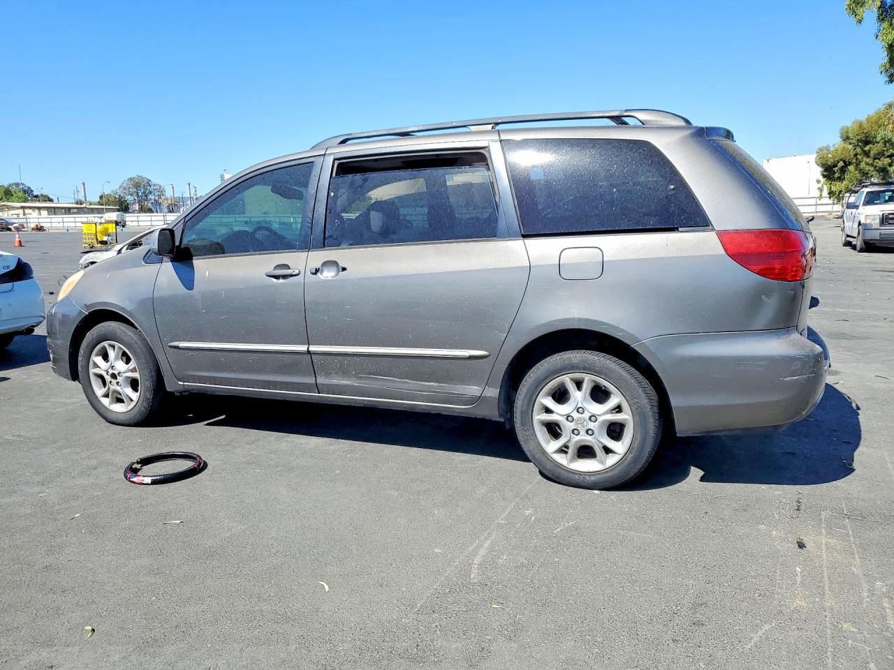 2005 Toyota Sienna Xle Limited 7 Passenger Серый vin: 5TDBA22C95S048867