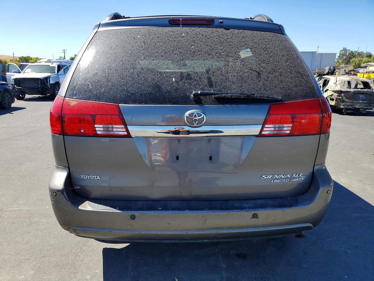 2005 Toyota Sienna Xle Limited 7 Passenger Серый vin: 5TDBA22C95S048867