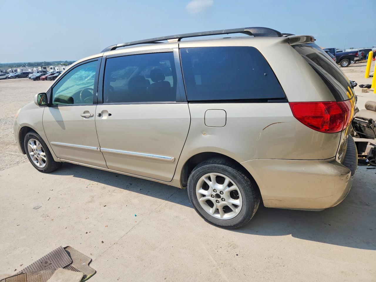 2006 Toyota Sienna Xle Limited 7 Passenger Tan vin: 5TDBA22C96S076928