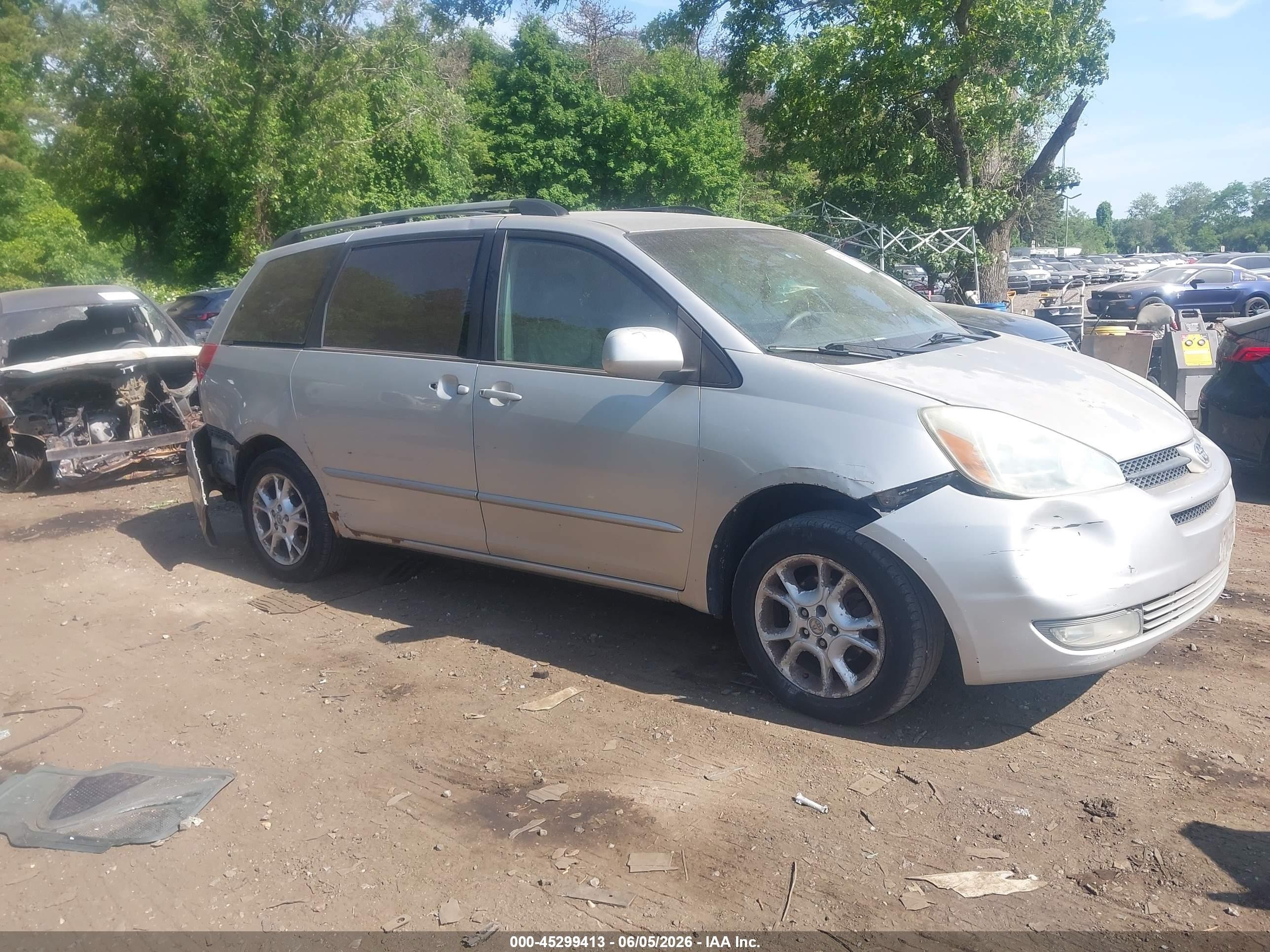 2004 Toyota Sienna Xle Gray vin: 5TDBA22CX4S001586