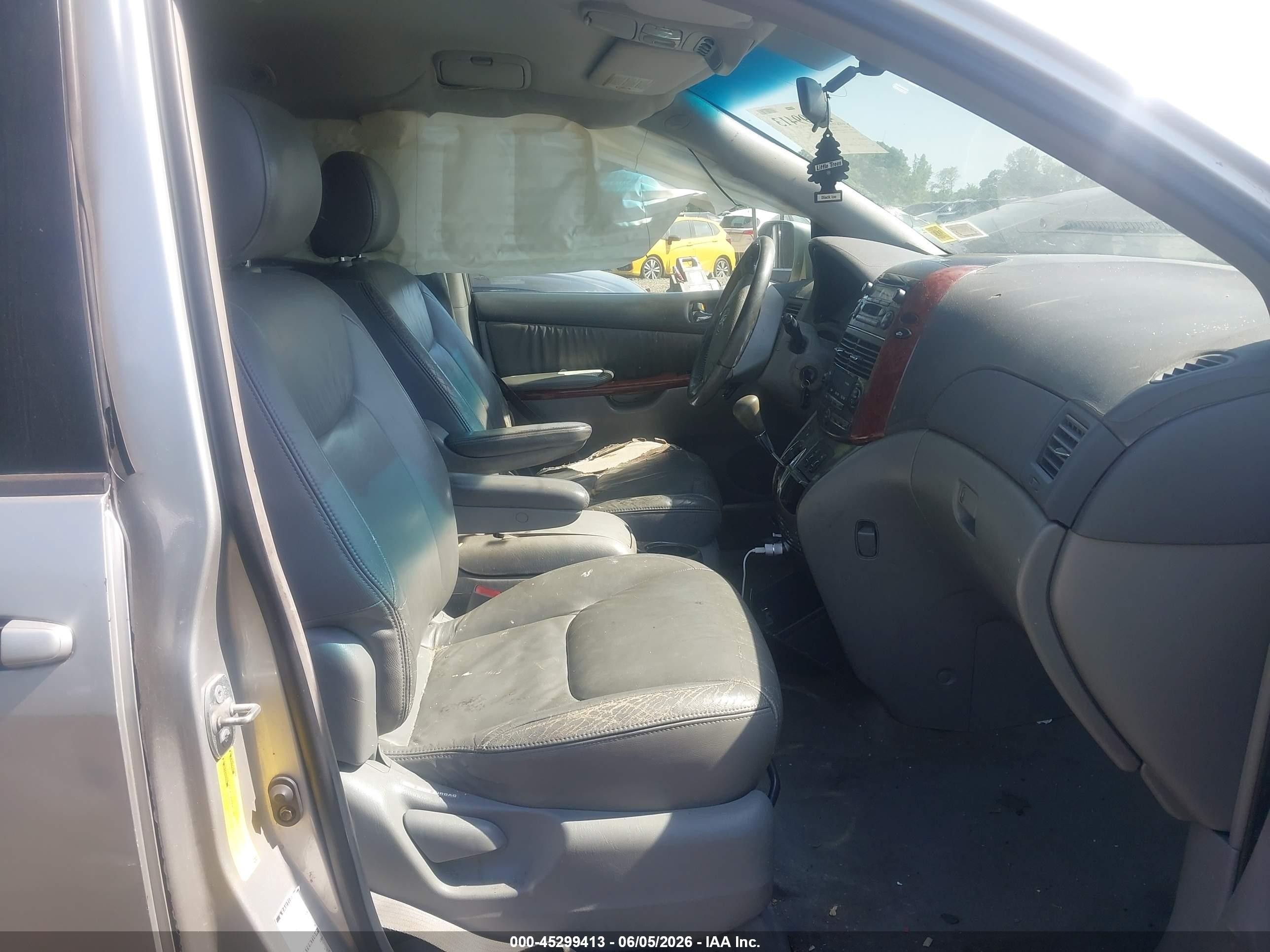 2004 Toyota Sienna Xle Gray vin: 5TDBA22CX4S001586