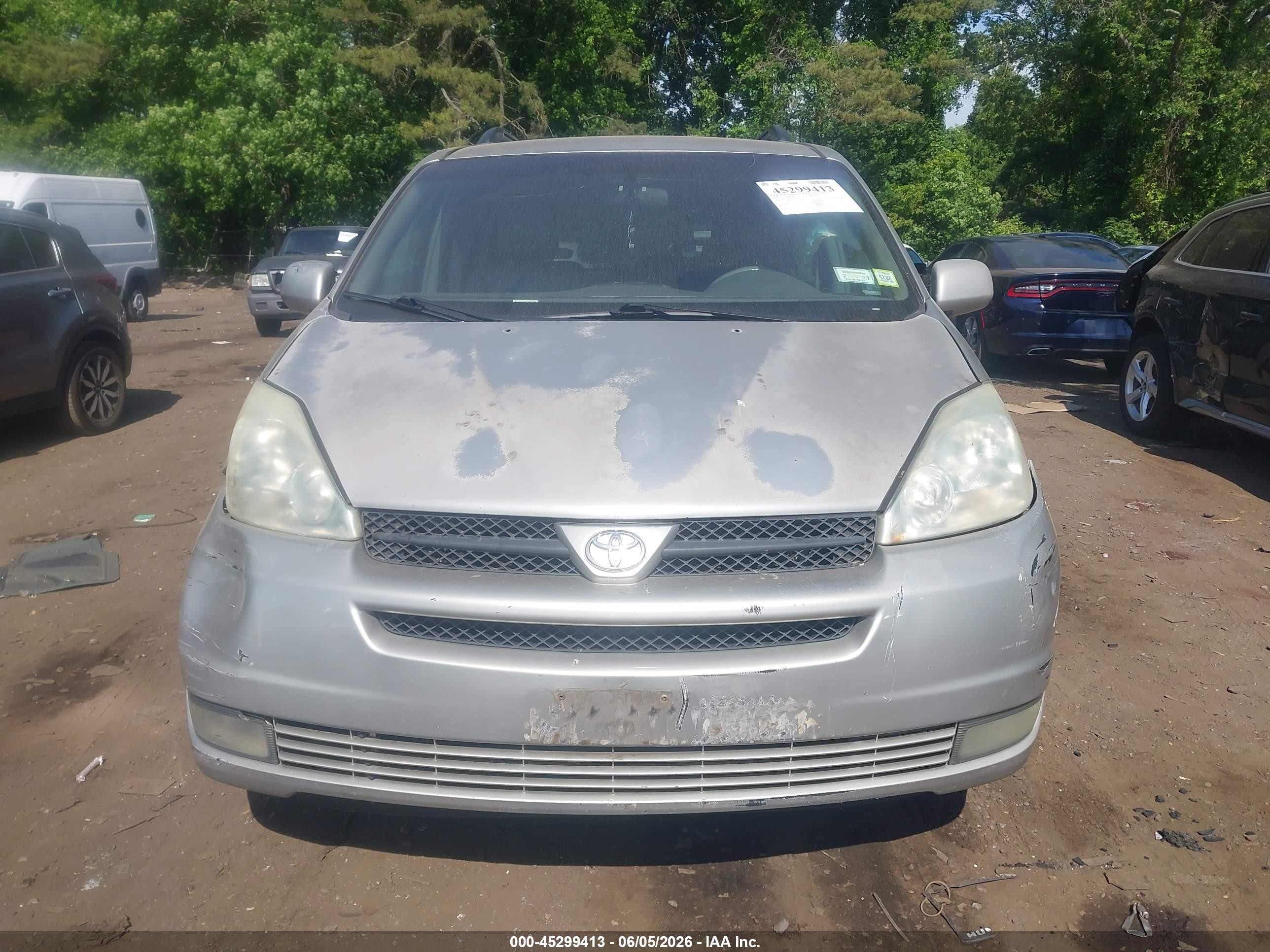 2004 Toyota Sienna Xle Gray vin: 5TDBA22CX4S001586
