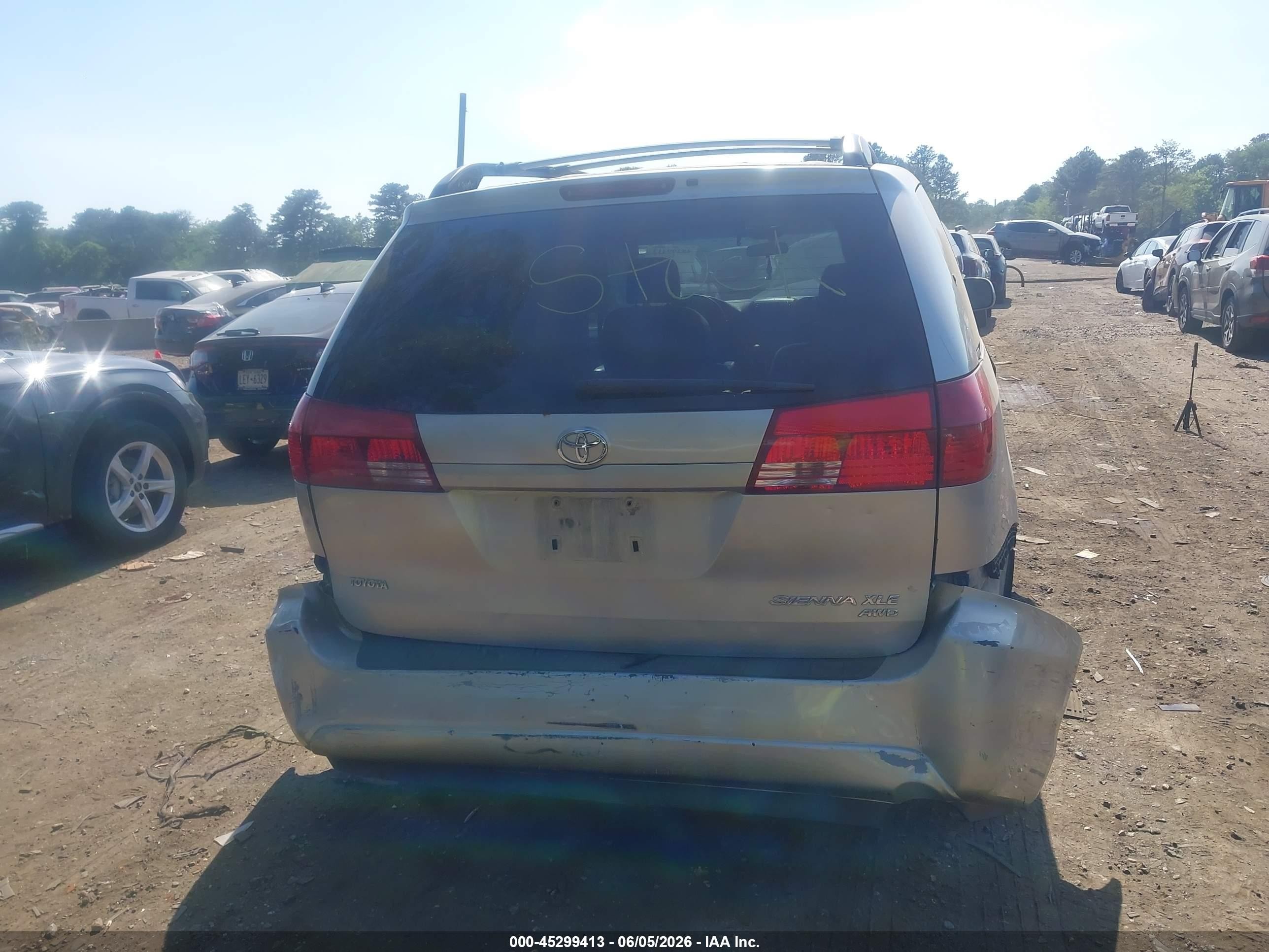 2004 Toyota Sienna Xle Gray vin: 5TDBA22CX4S001586