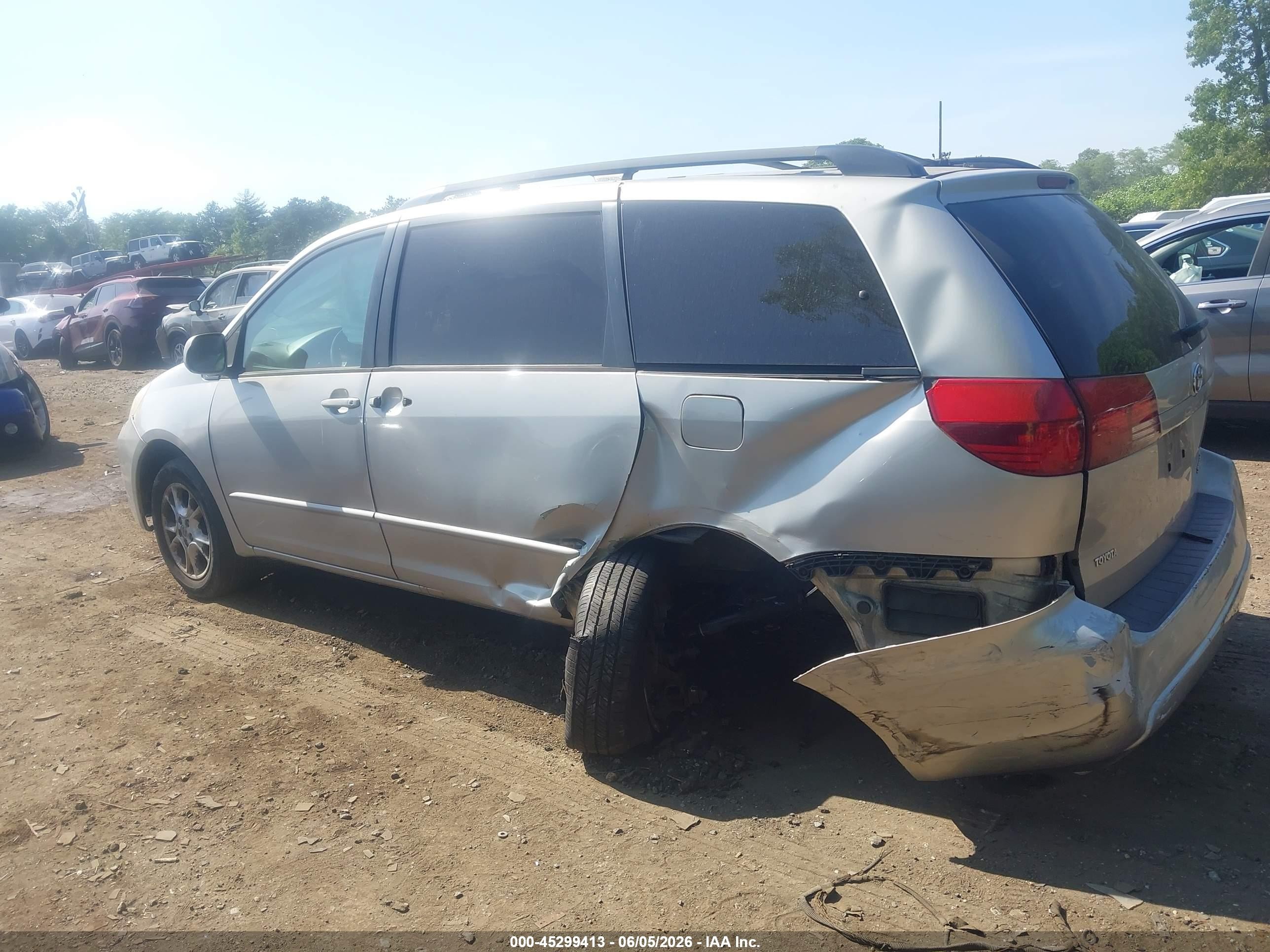 2004 Toyota Sienna Xle Gray vin: 5TDBA22CX4S001586