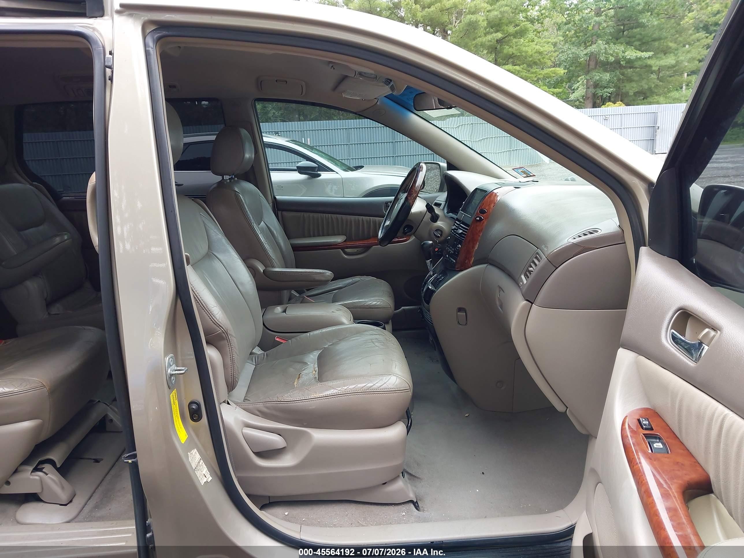2004 Toyota Sienna Xle Tan vin: 5TDBA22CX4S022423