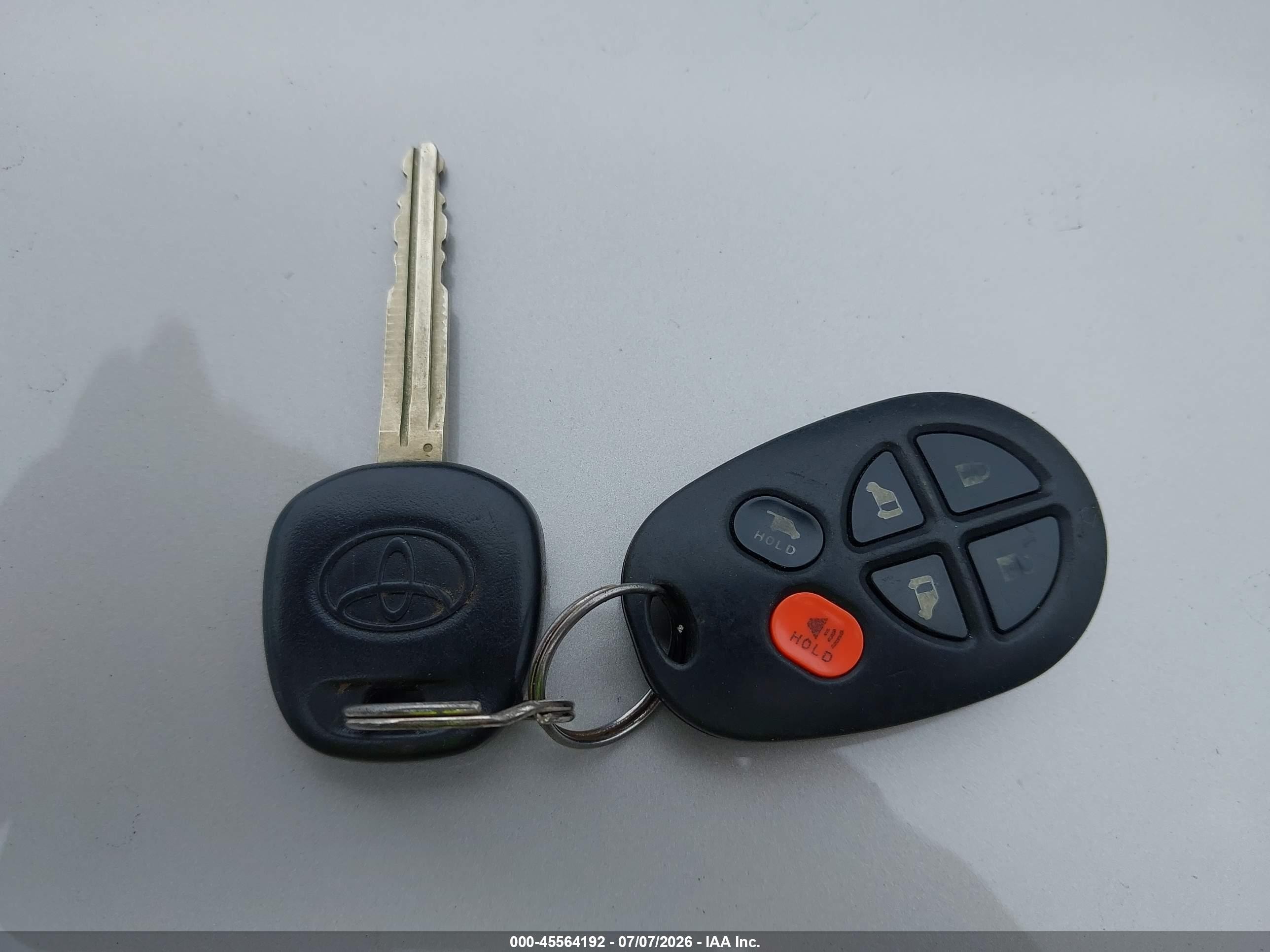 2004 Toyota Sienna Xle Tan vin: 5TDBA22CX4S022423
