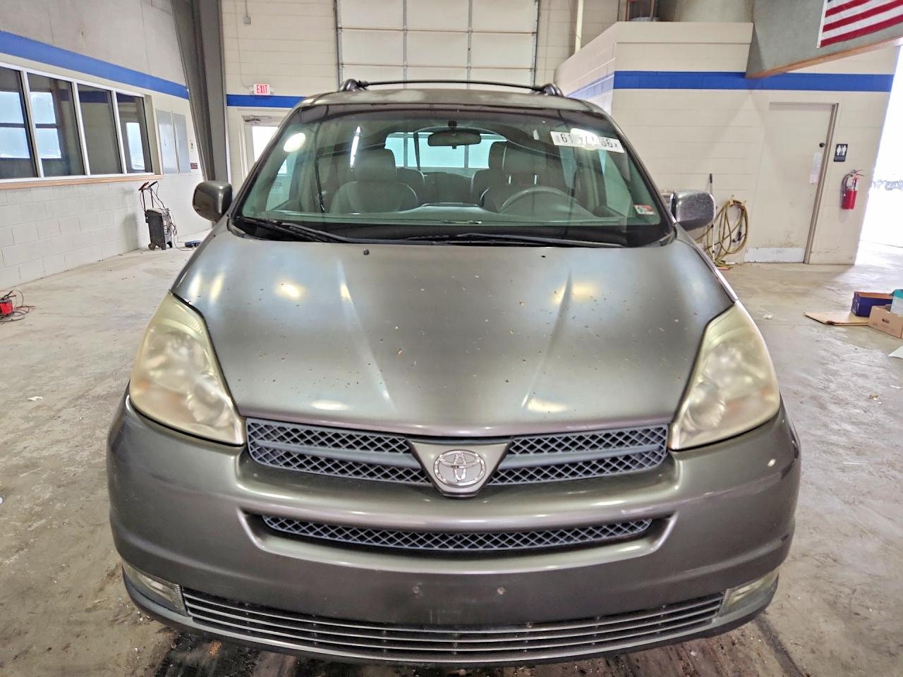 2005 Toyota Sienna Xle 7 Passenger Gray vin: 5TDBA22CX5S034850