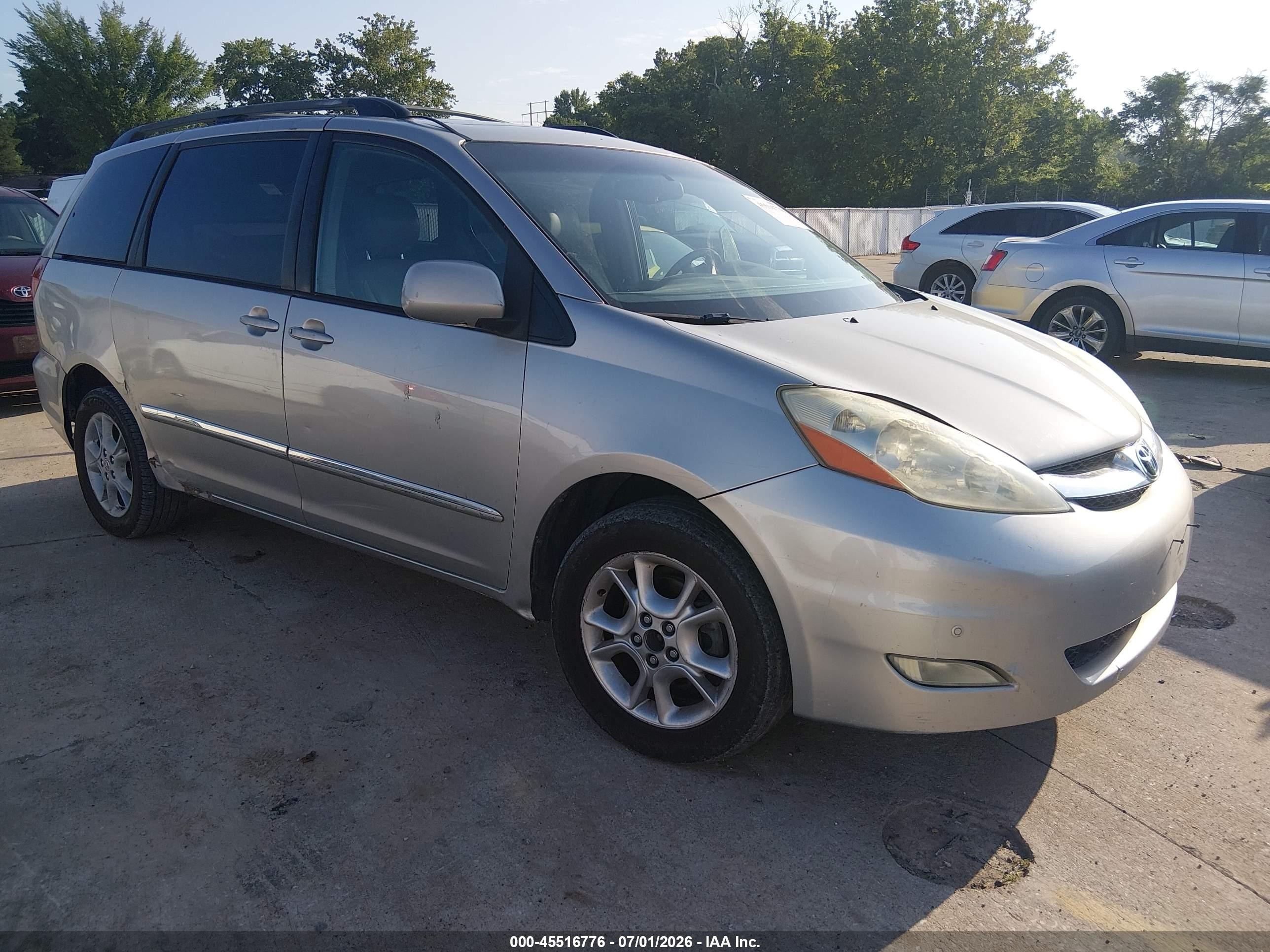 2006 Toyota Sienna Xle Limited Серебряный vin: 5TDBA22CX6S056154