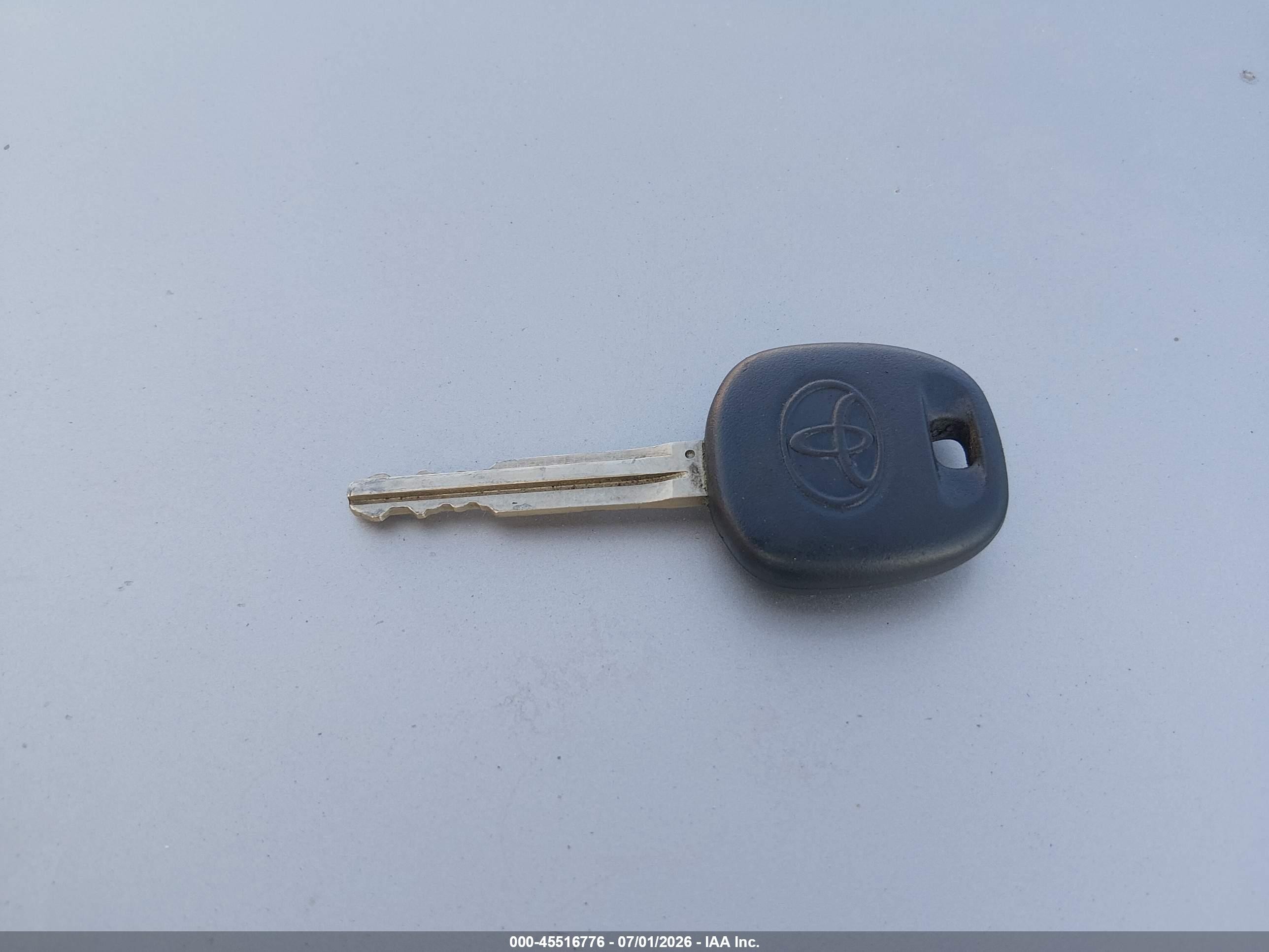 2006 Toyota Sienna Xle Limited Серебряный vin: 5TDBA22CX6S056154