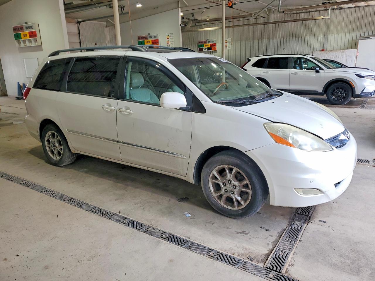 2006 Toyota Sienna Xle Limited 7 Passenger White vin: 5TDBA22CX6S061810