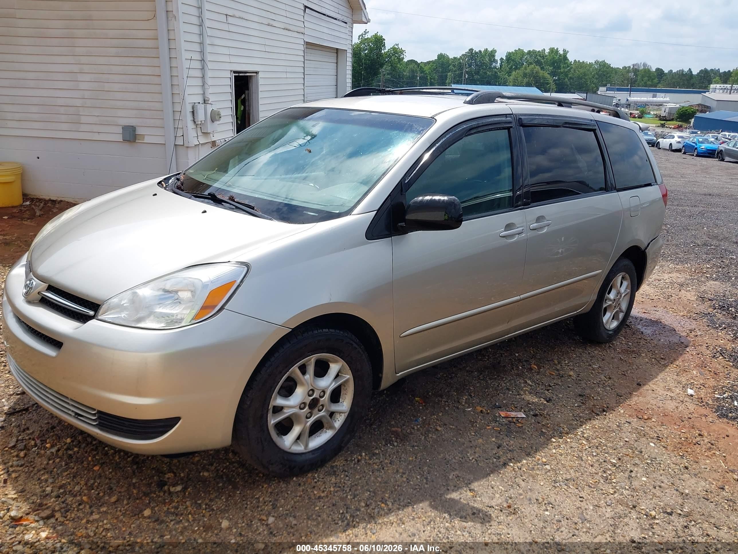 2005 Toyota Sienna Le Silver vin: 5TDBA23C05S053115