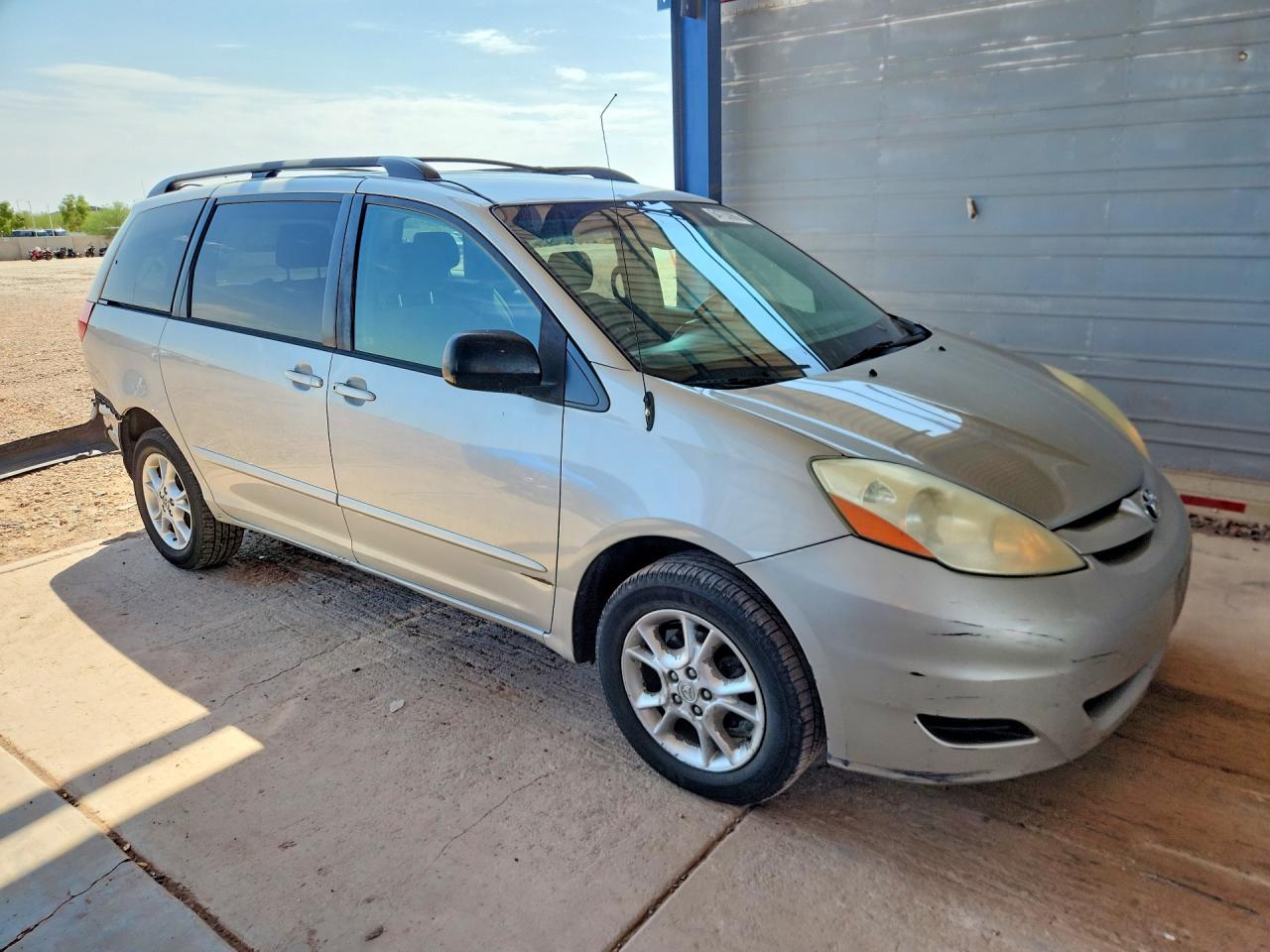 2006 Toyota Sienna Le Silver vin: 5TDBA23C06S057649