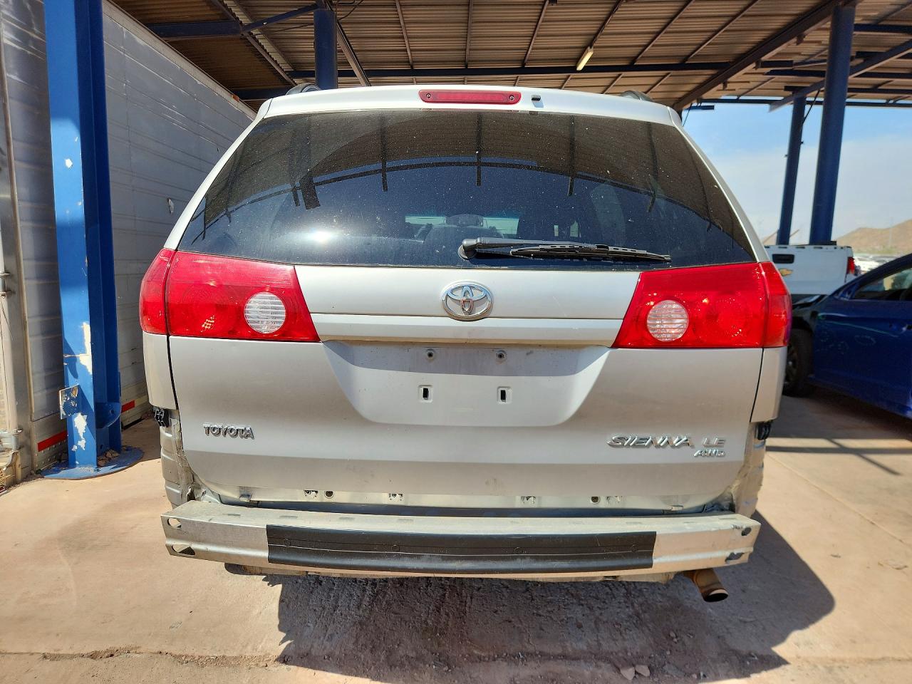 2006 Toyota Sienna Le Silver vin: 5TDBA23C06S057649