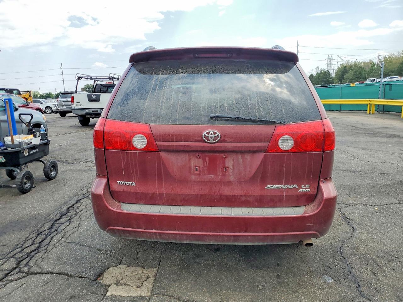 2006 Toyota Sienna Le Burgundy vin: 5TDBA23C06S066254