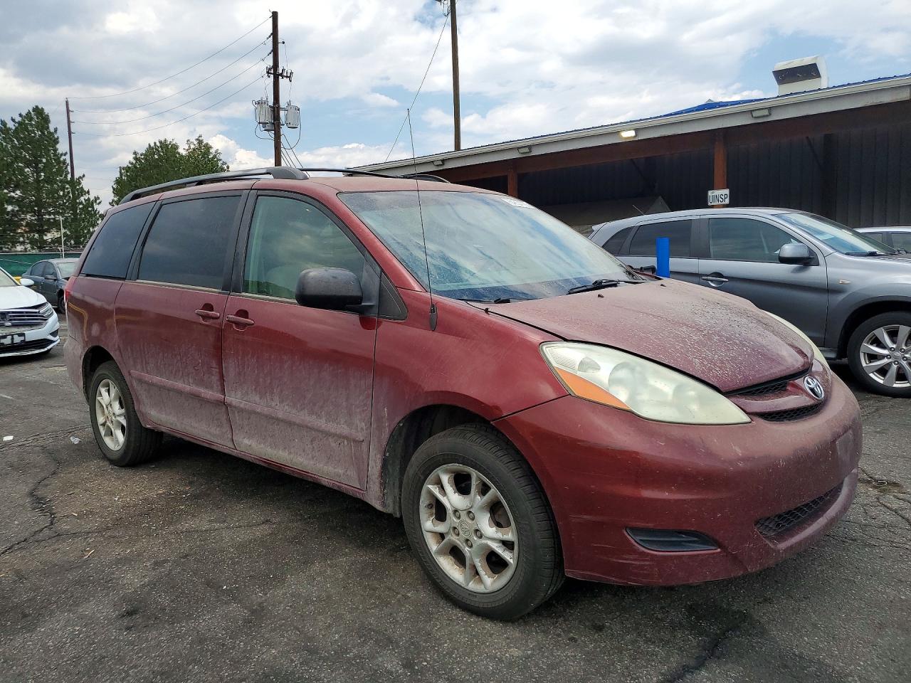 2006 Toyota Sienna Le Burgundy vin: 5TDBA23C06S066254