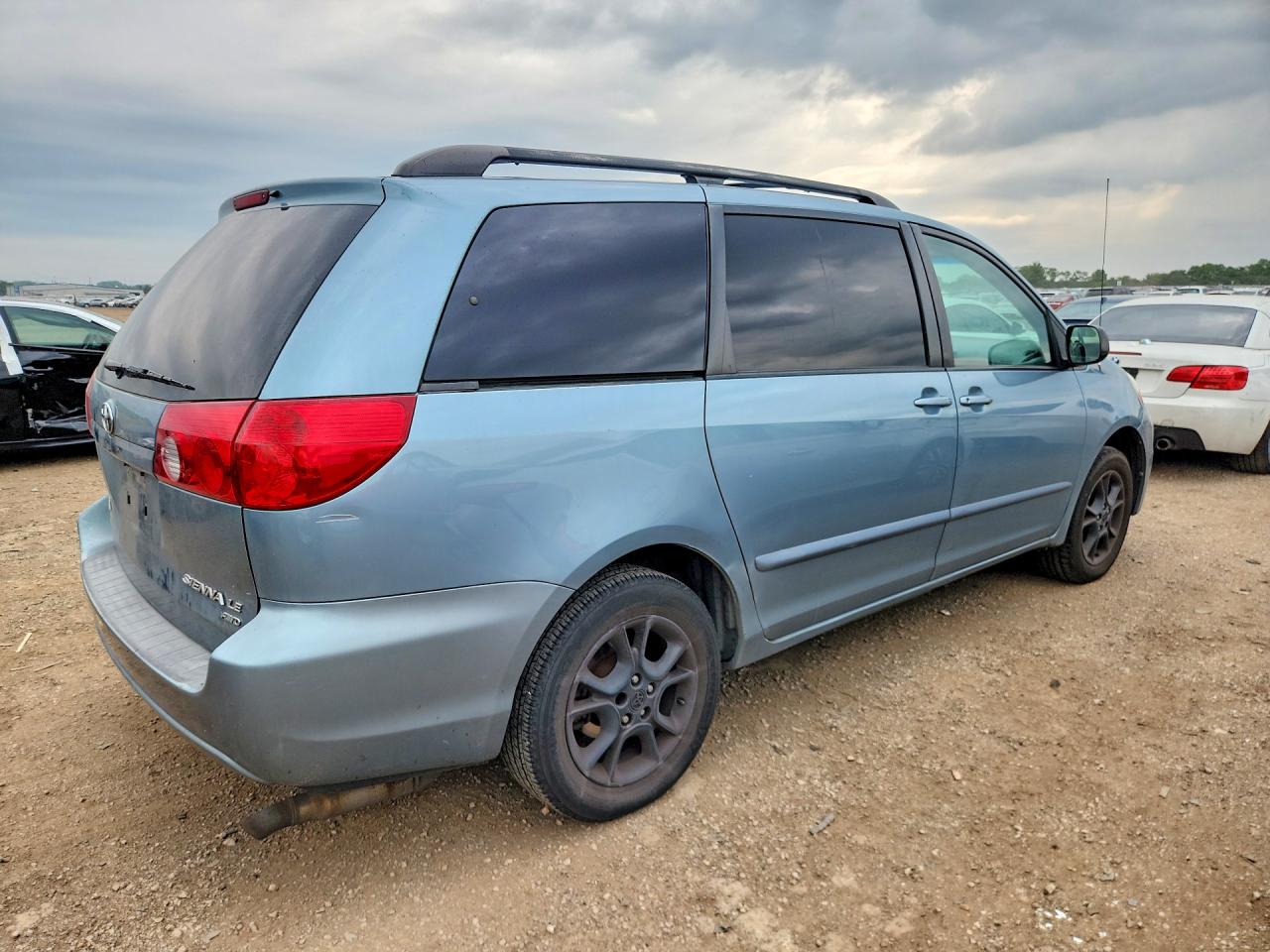 2006 Toyota Sienna Le Синий vin: 5TDBA23C06S067176