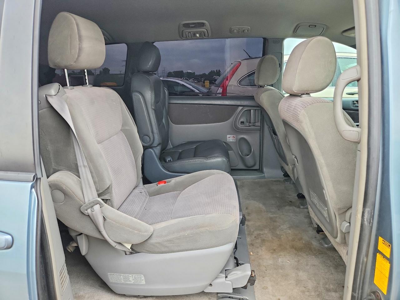 2006 Toyota Sienna Le Синий vin: 5TDBA23C06S067176