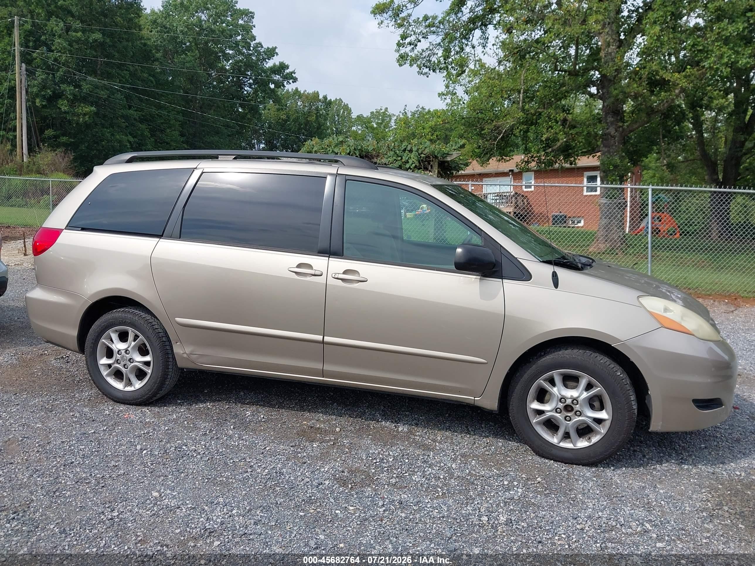 2006 Toyota Sienna Le Gold vin: 5TDBA23C16S055571