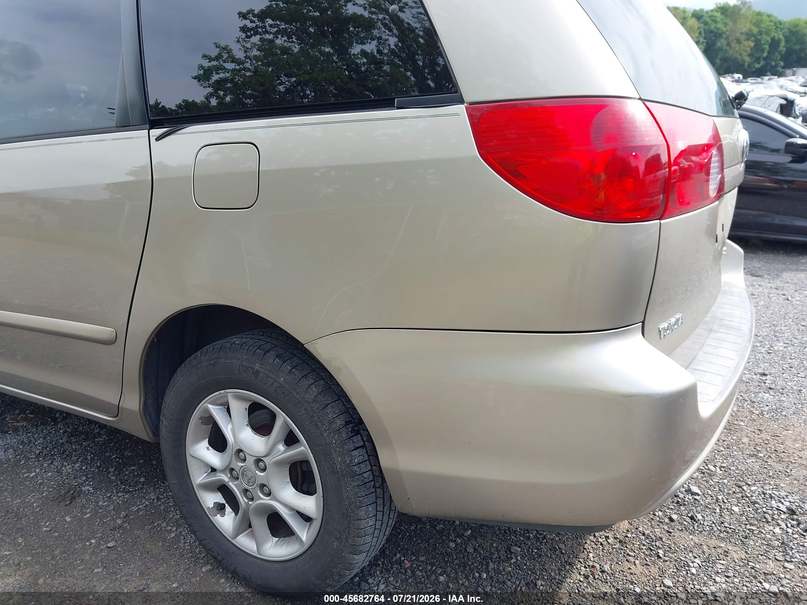 2006 Toyota Sienna Le Gold vin: 5TDBA23C16S055571