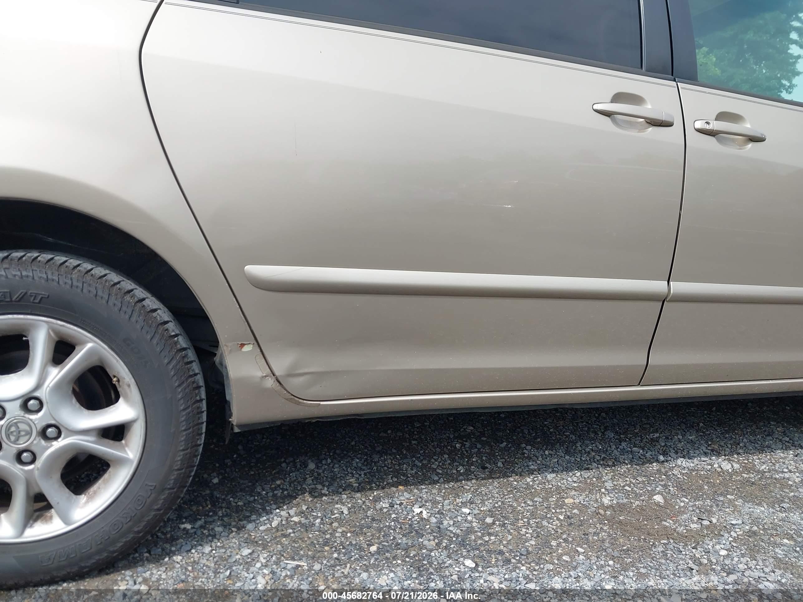 2006 Toyota Sienna Le Gold vin: 5TDBA23C16S055571