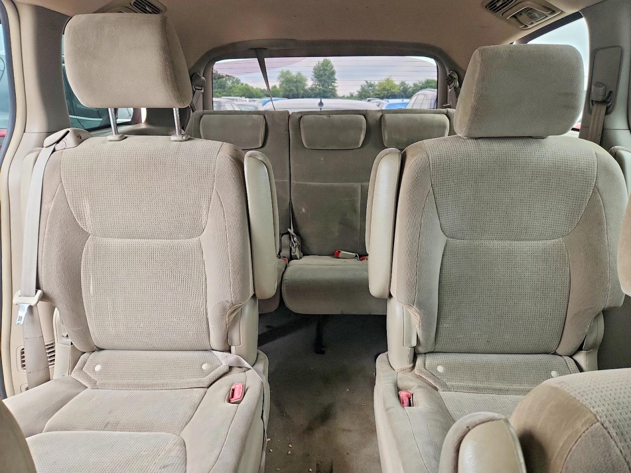 2004 Toyota Sienna Le Red vin: 5TDBA23C24S027646