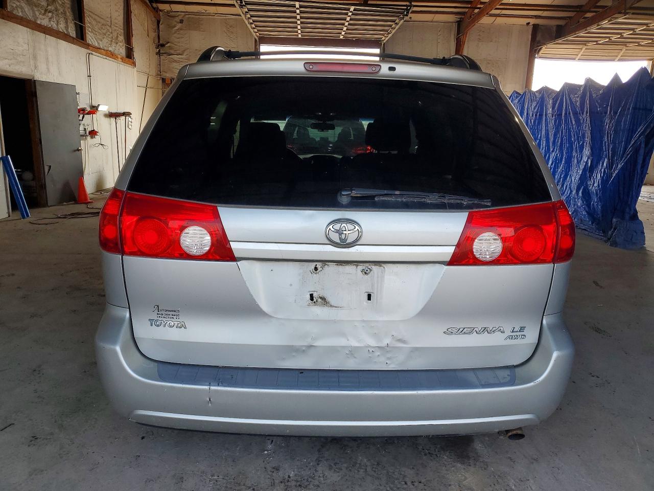 2006 Toyota Sienna Le Silver vin: 5TDBA23C26S064912