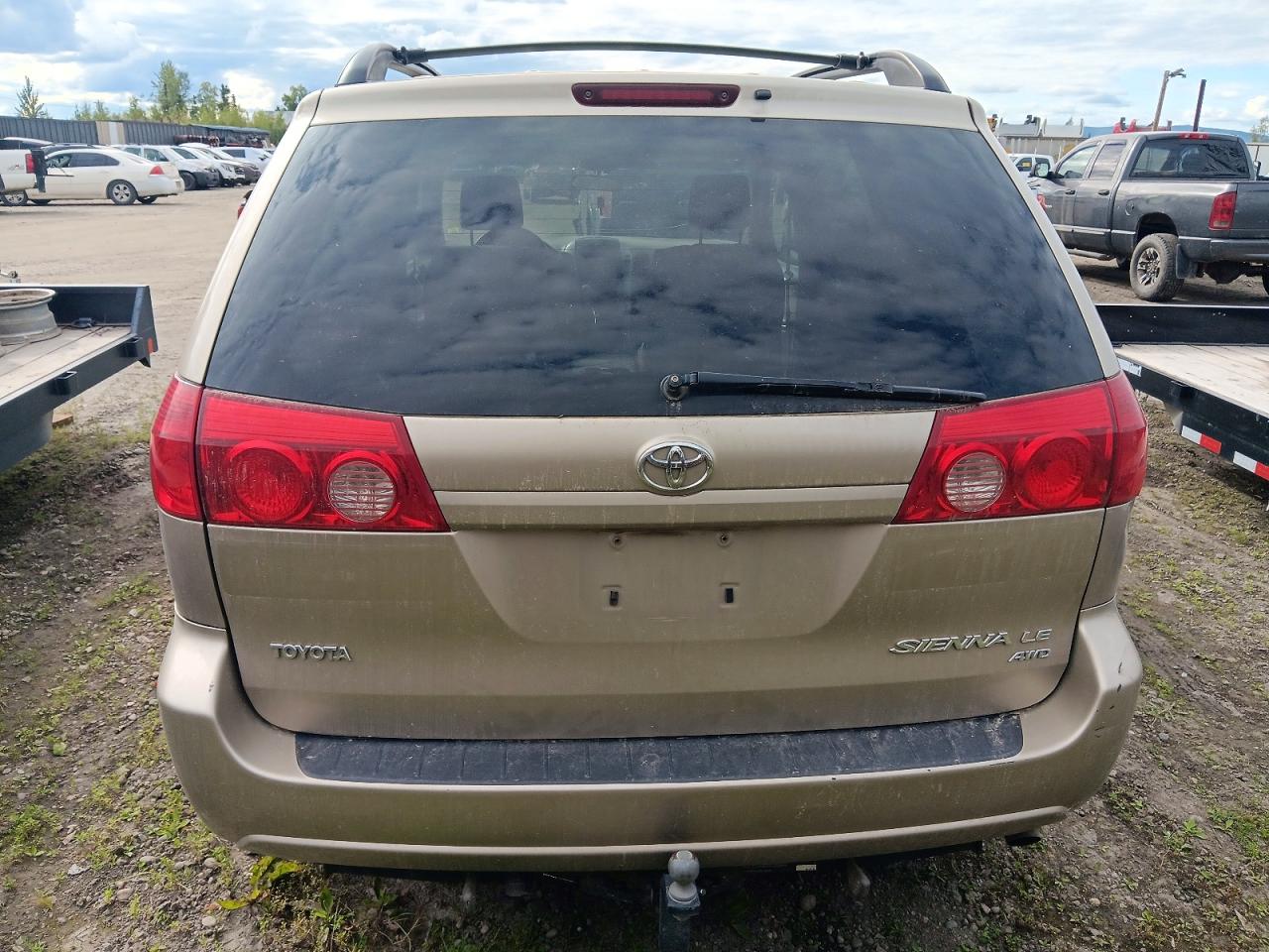 2006 Toyota Sienna Le Tan vin: 5TDBA23C26S066935