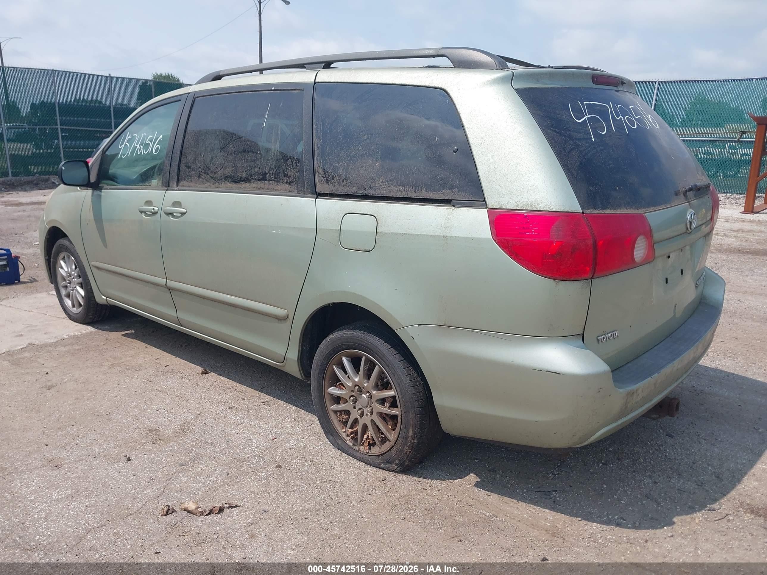 2006 Toyota Sienna Le Green vin: 5TDBA23C26S069737