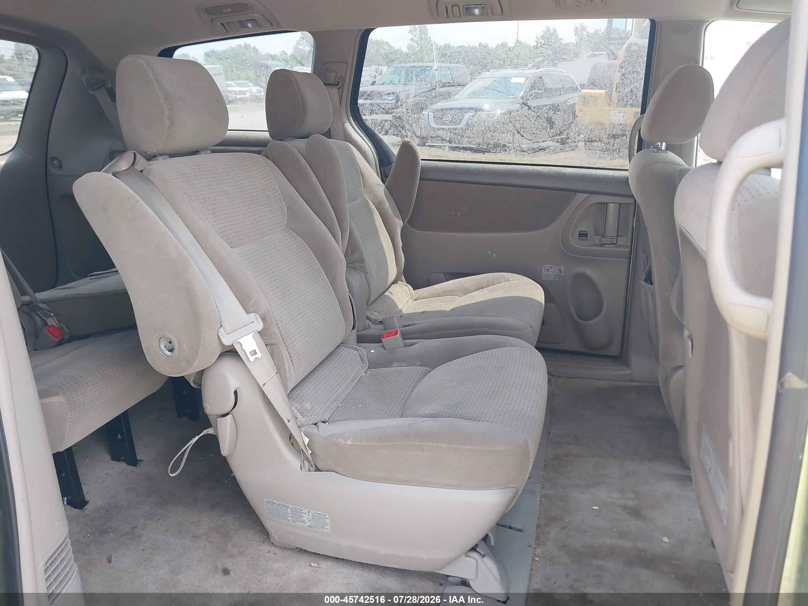 2006 Toyota Sienna Le Green vin: 5TDBA23C26S069737