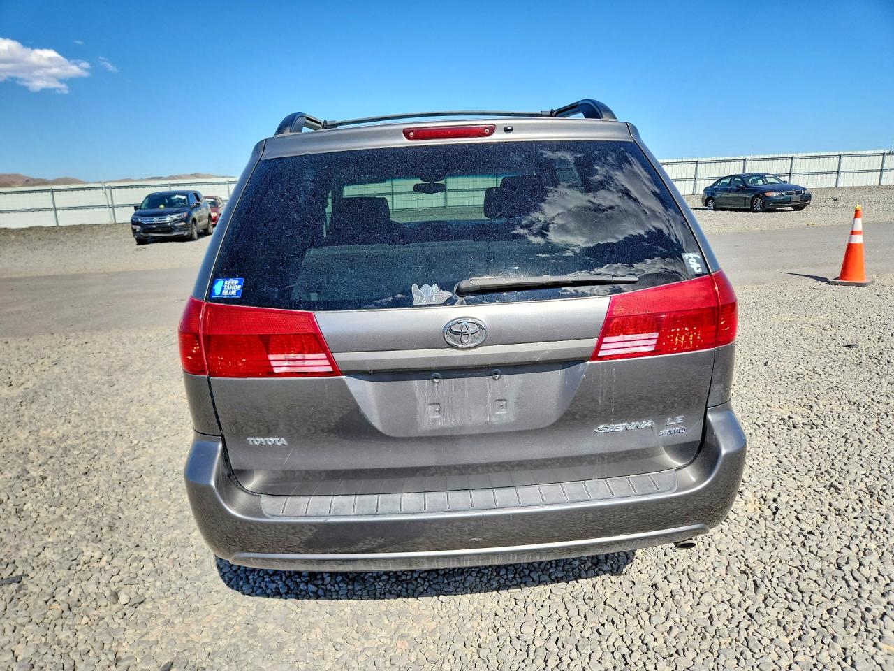 2004 Toyota Sienna Le Gray vin: 5TDBA23C34S003467