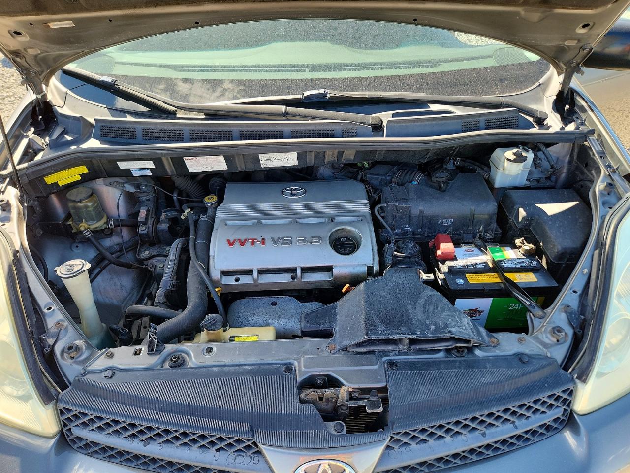 2004 Toyota Sienna Le Gray vin: 5TDBA23C34S003467