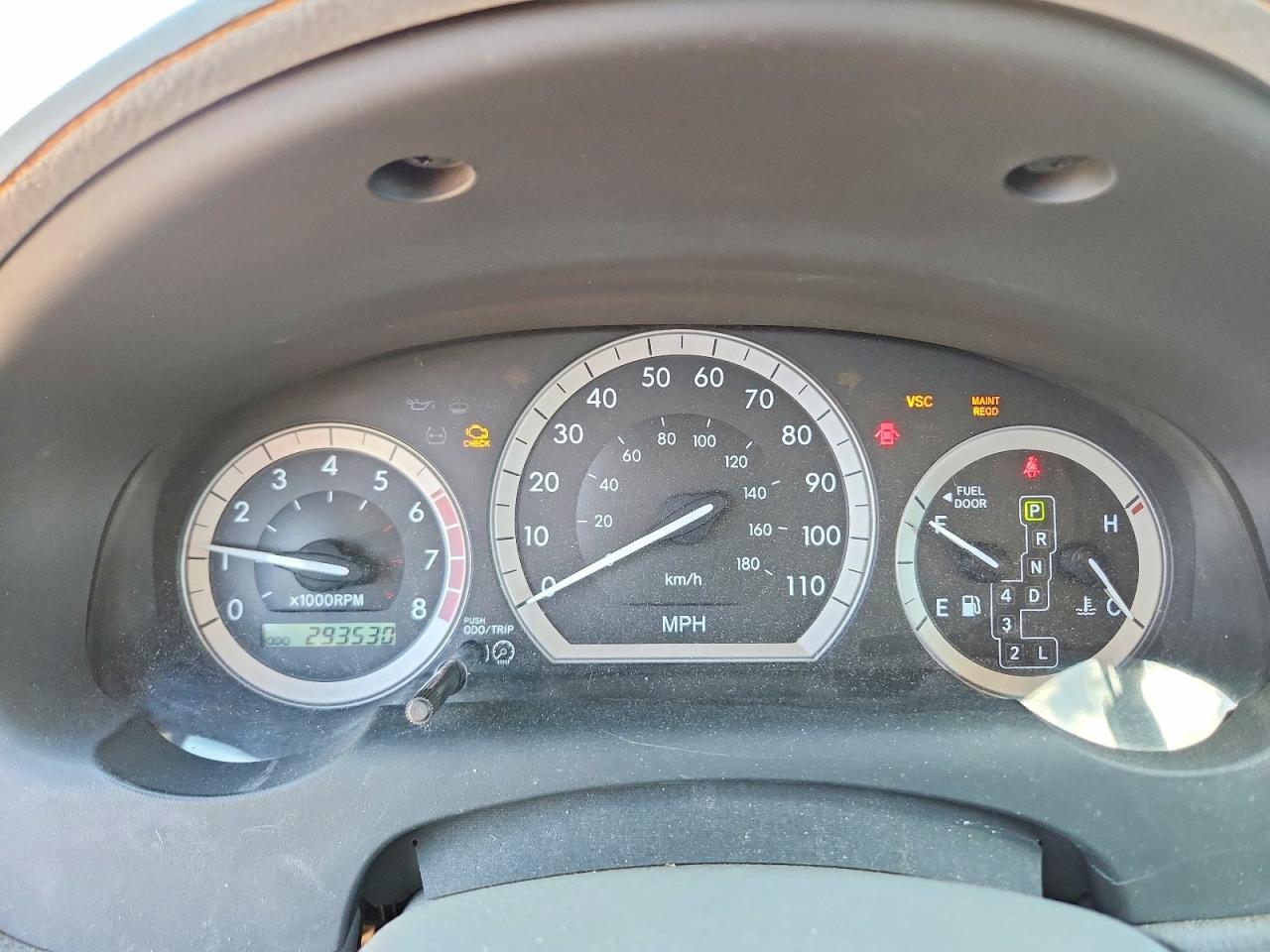 2004 Toyota Sienna Le Gray vin: 5TDBA23C34S003467